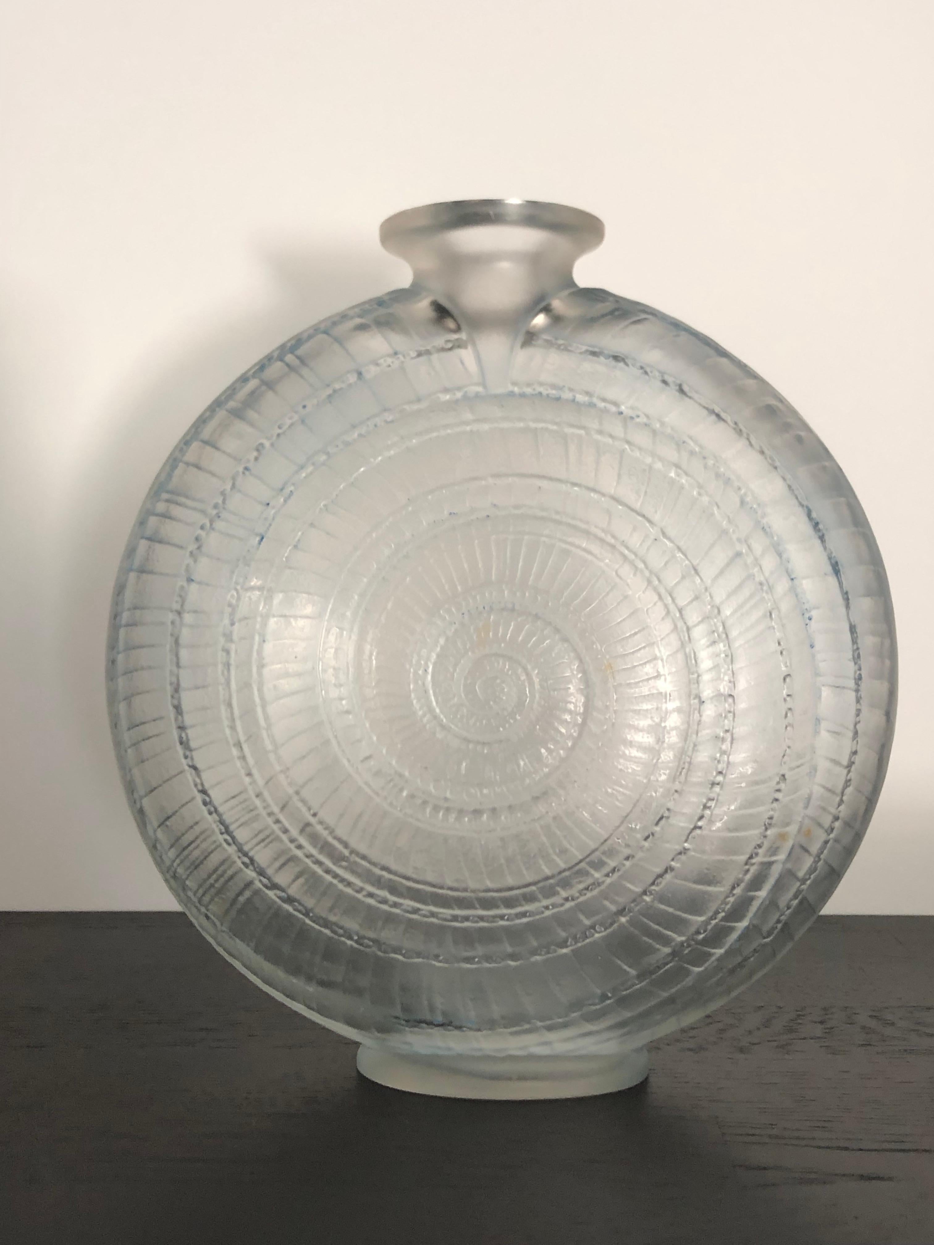 French 1920 René Lalique Escargot Vase in Frosted Glass Blue Stain - Snail