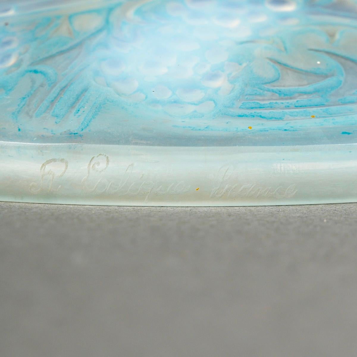 1920 Rene Lalique Tintenfass Mures Brombeeren Opalisierendes Glas mit blauer Patina (Frühes 20. Jahrhundert) im Angebot
