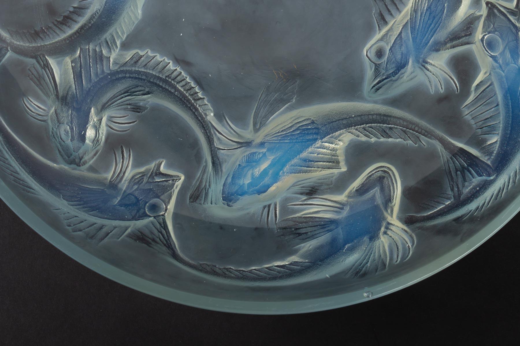 Art Deco 1920 René Lalique Martigues Coupe Bowl Opalescent Glass, Fishes