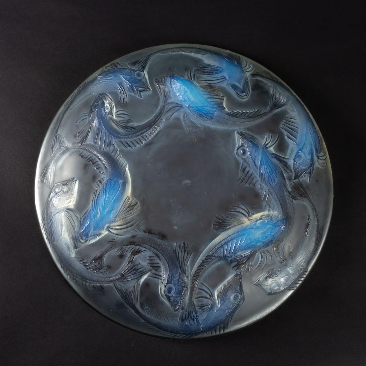 Blown Glass 1920 René Lalique Martigues Coupe Bowl Opalescent Glass, Fishes