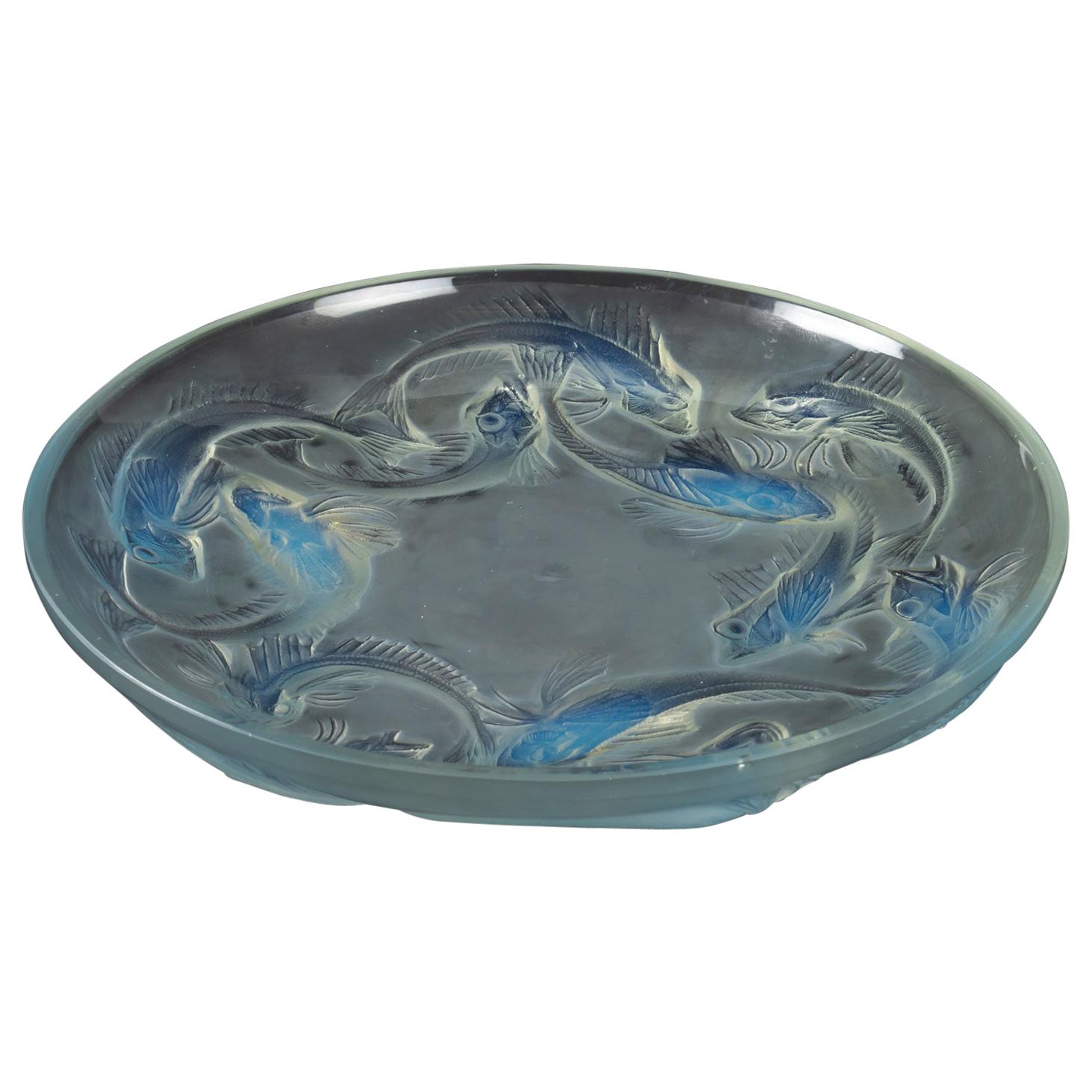 1920 René Lalique Martigues Coupe Bowl Opalescent Glass, Fishes
