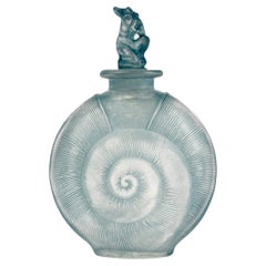 1920 René Lalique - Perfume Bottle Amphitrite Frosted Glass With Blue Patina
