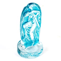 1920 René Lalique - Seal Stamp Victoire Frosted Glass With Blue Patina