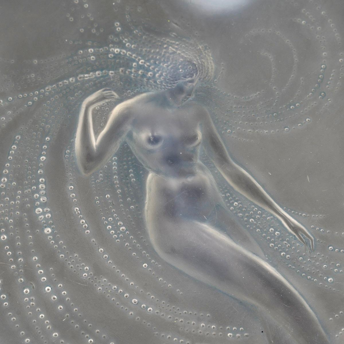 French 1920 René Lalique Trepied Sirene Mermaid Bowl Opalescent Glass Blue Patina For Sale