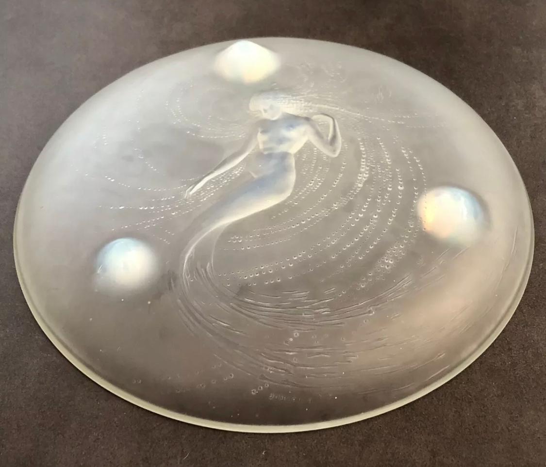 French 1920 René Lalique Trepied Sirene Three Feet Bowl Opalescent Glass, Mermaid