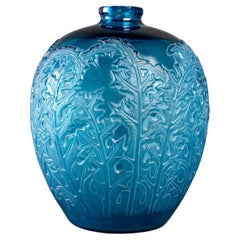 1920 René Lalique, Vase Acanthes Electric Blue Glass White Patina