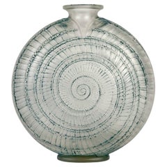 1920 René Lalique Vase Escargot Snail Glass with Blue Patina