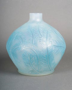 1920 René Lalique - Vase Plumes Cased Opalescent Glass With Blue Patina