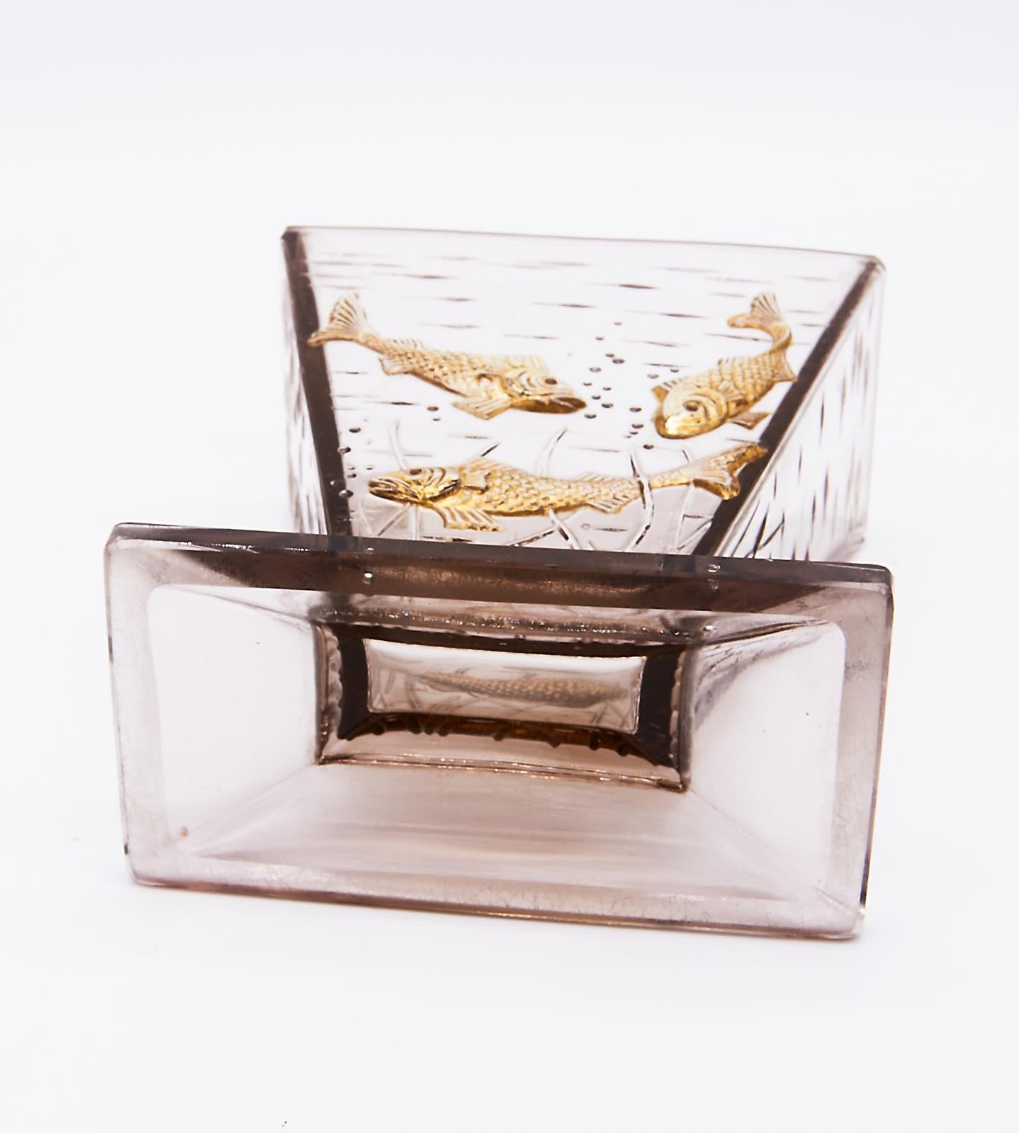 French 1920´s, Art Deco Glass Aquarium Vase with Relief Moulded Fish, Probably Baccarat