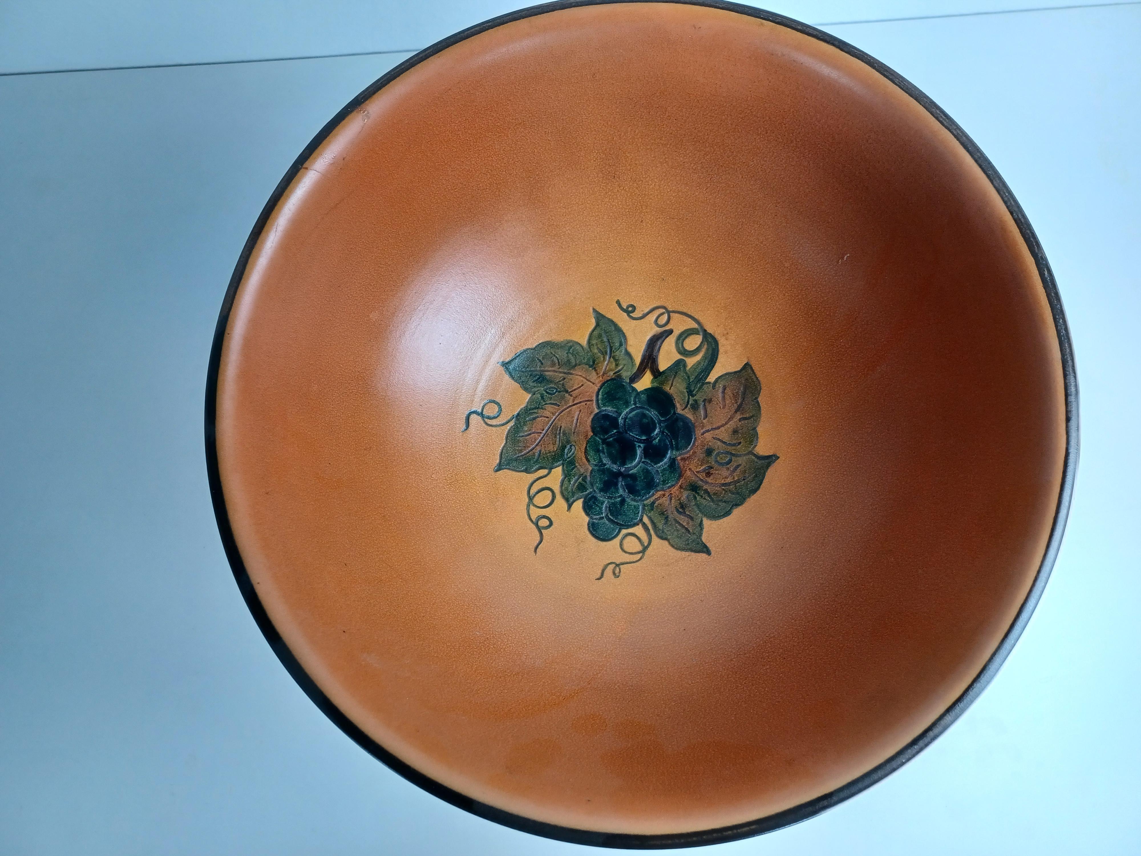 1920´s Art Nouveau Hand Crafted Grape Bowl by Erik Magnussen for P. Ipsens Enke For Sale 1