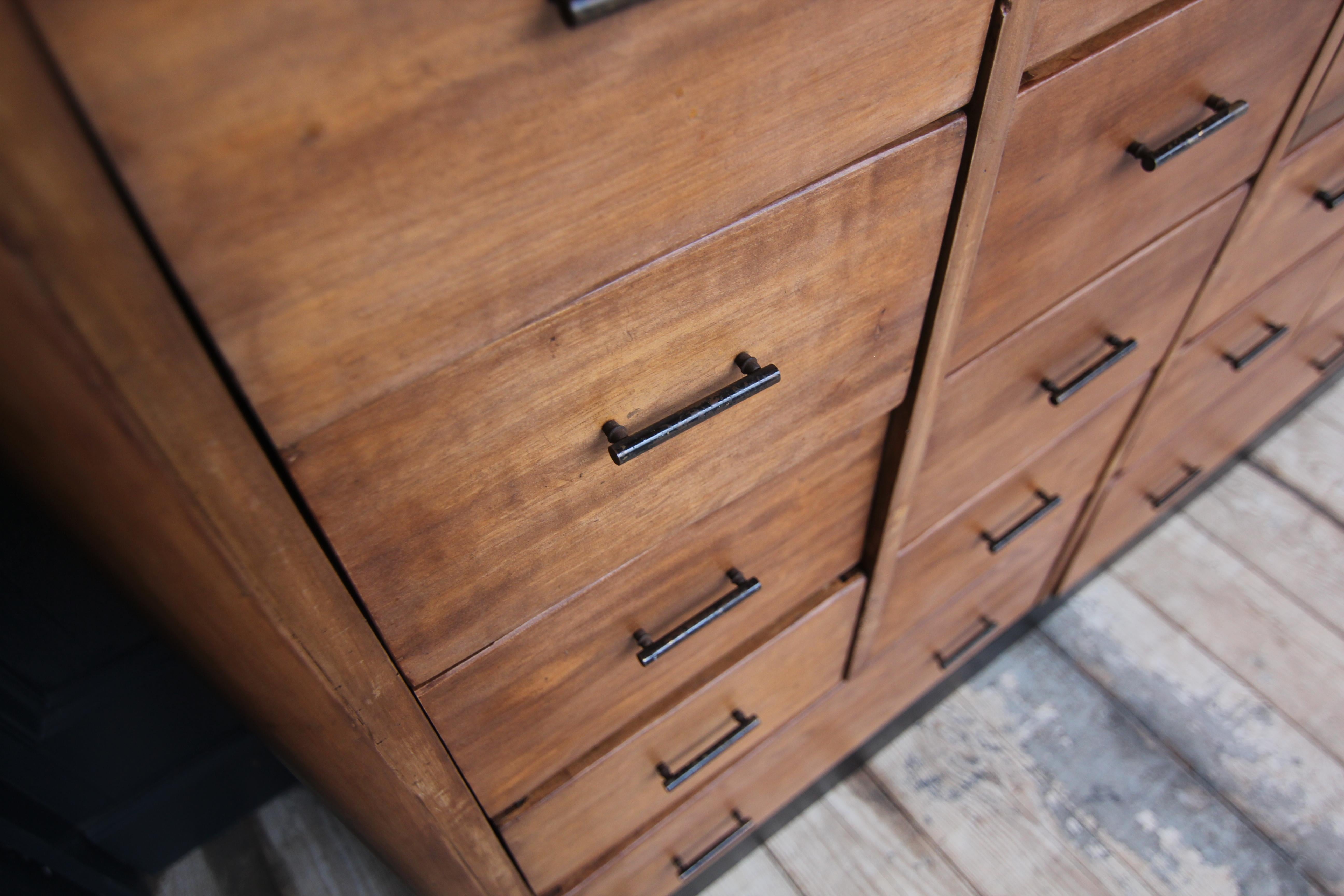 1920´s Bank of Drawers For Sale 4