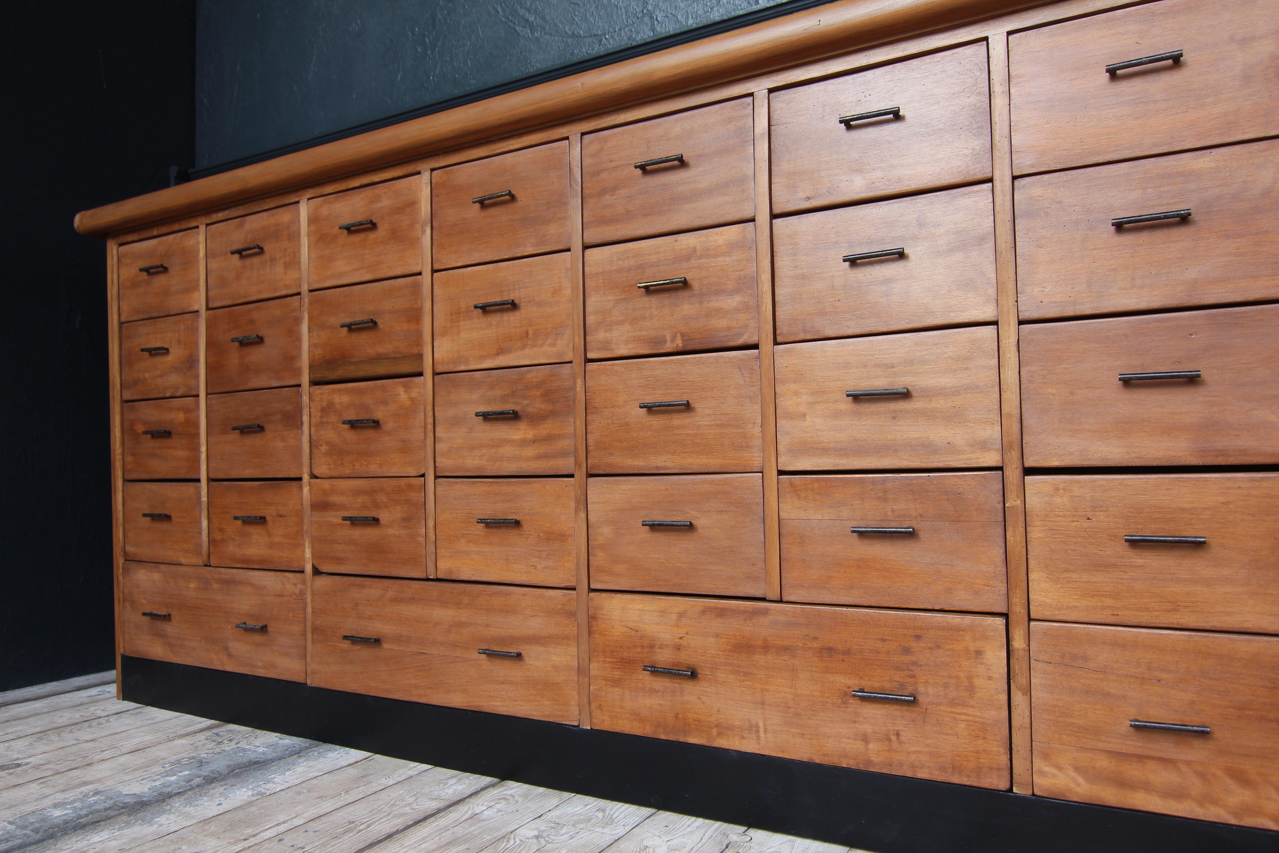 1920´s Bank of Drawers For Sale 13