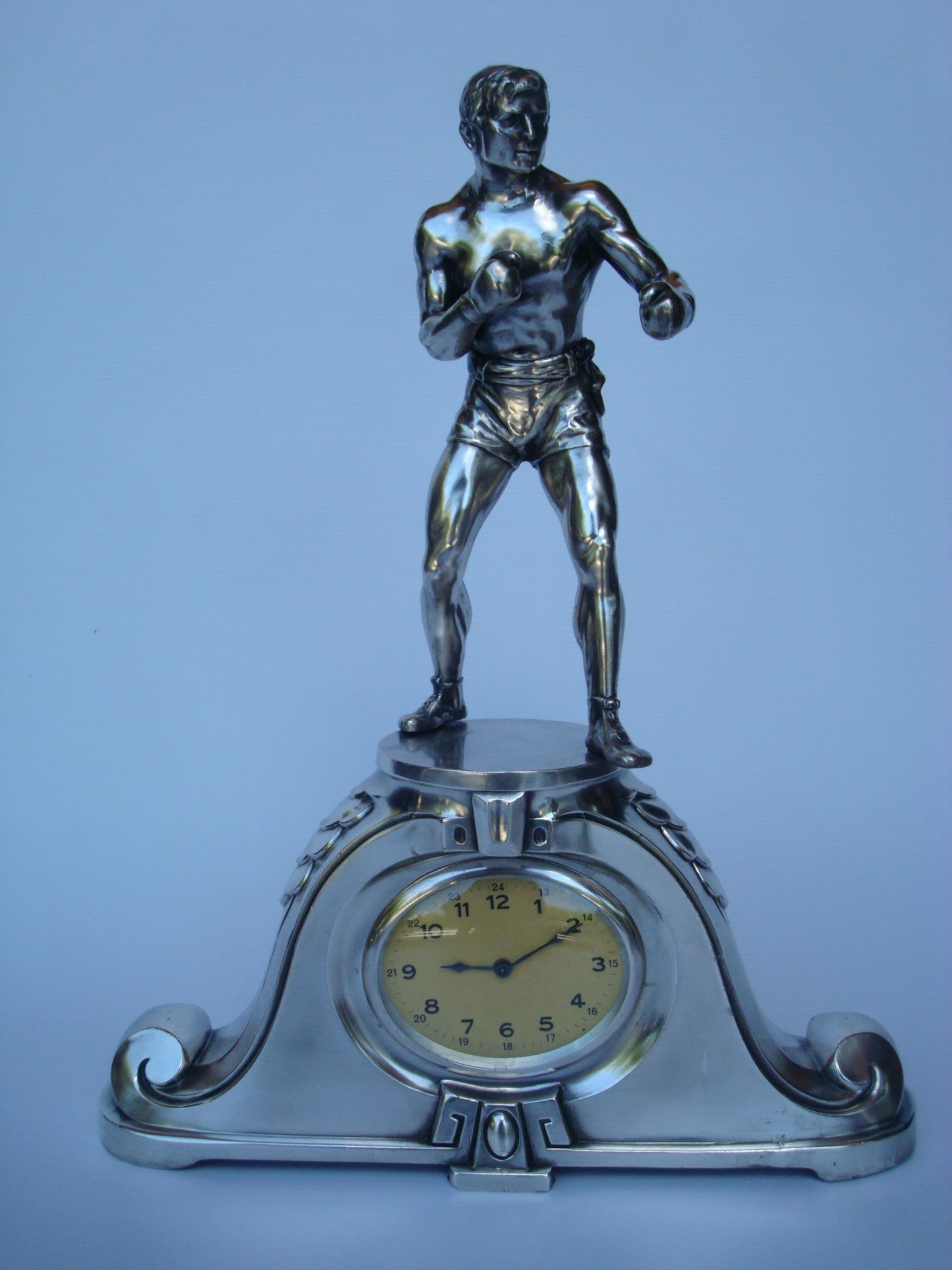 Art Deco 1920´s Boxer Sculpture / Table, Mantel Clock For Sale