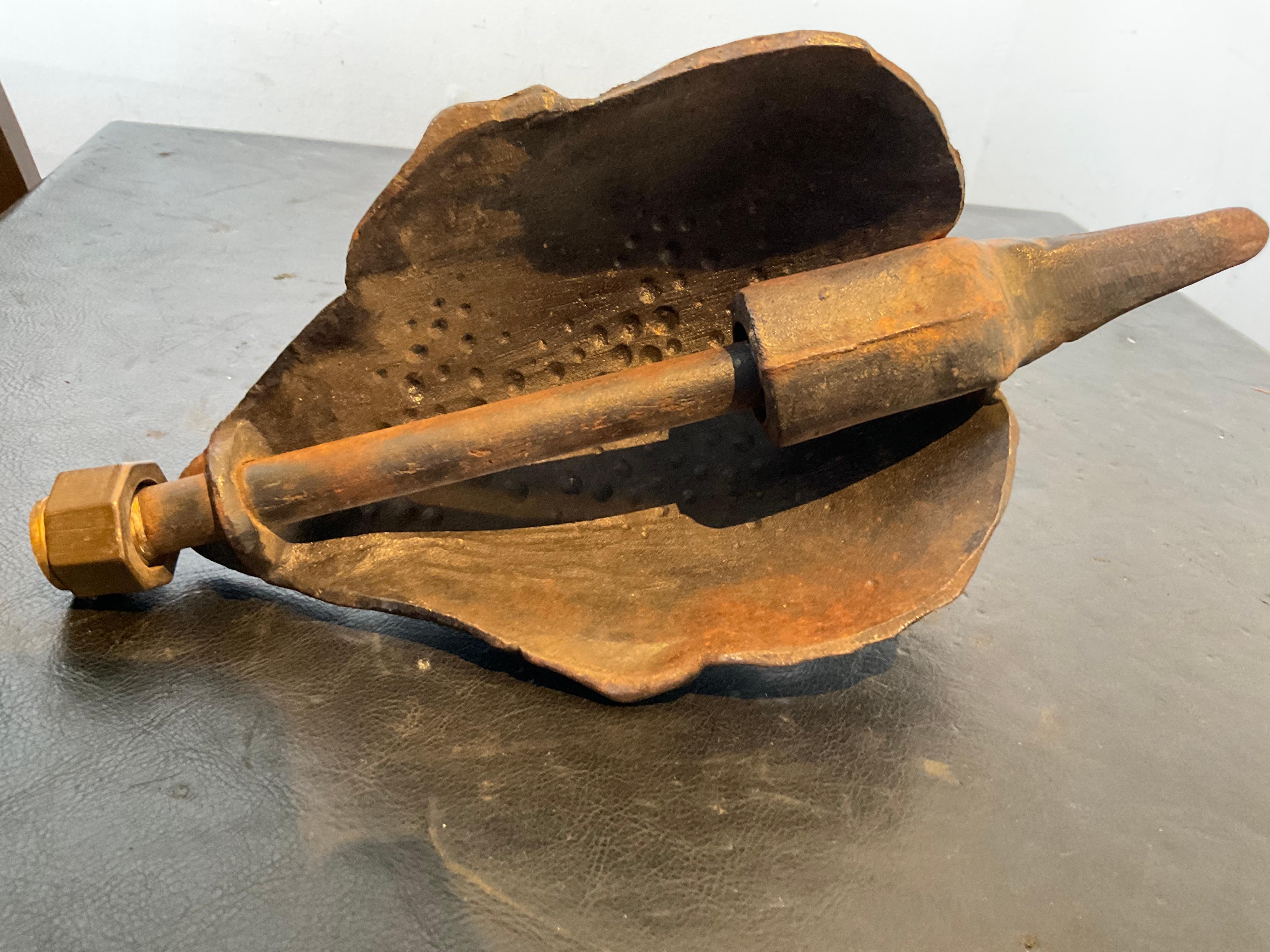 1920 s Iron Duck Sprinkler 8