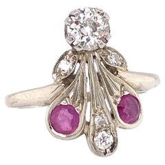 Bague en or blanc 14 carats avec rubis et diamants de 0,50 carat, années 1920