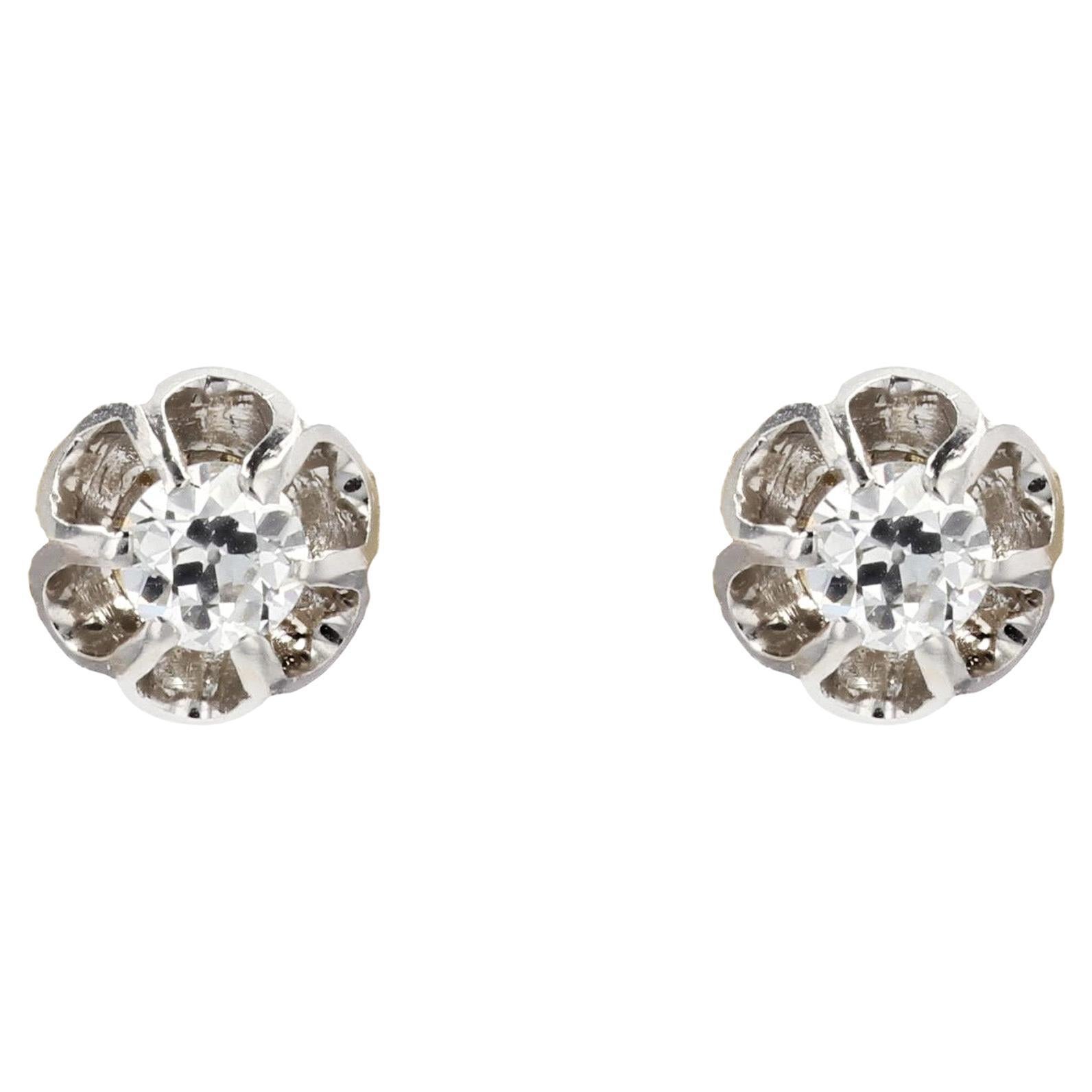 1920s 0.80 Carat Diamonds Set Dahlia 18 Karat White Gold Earrings