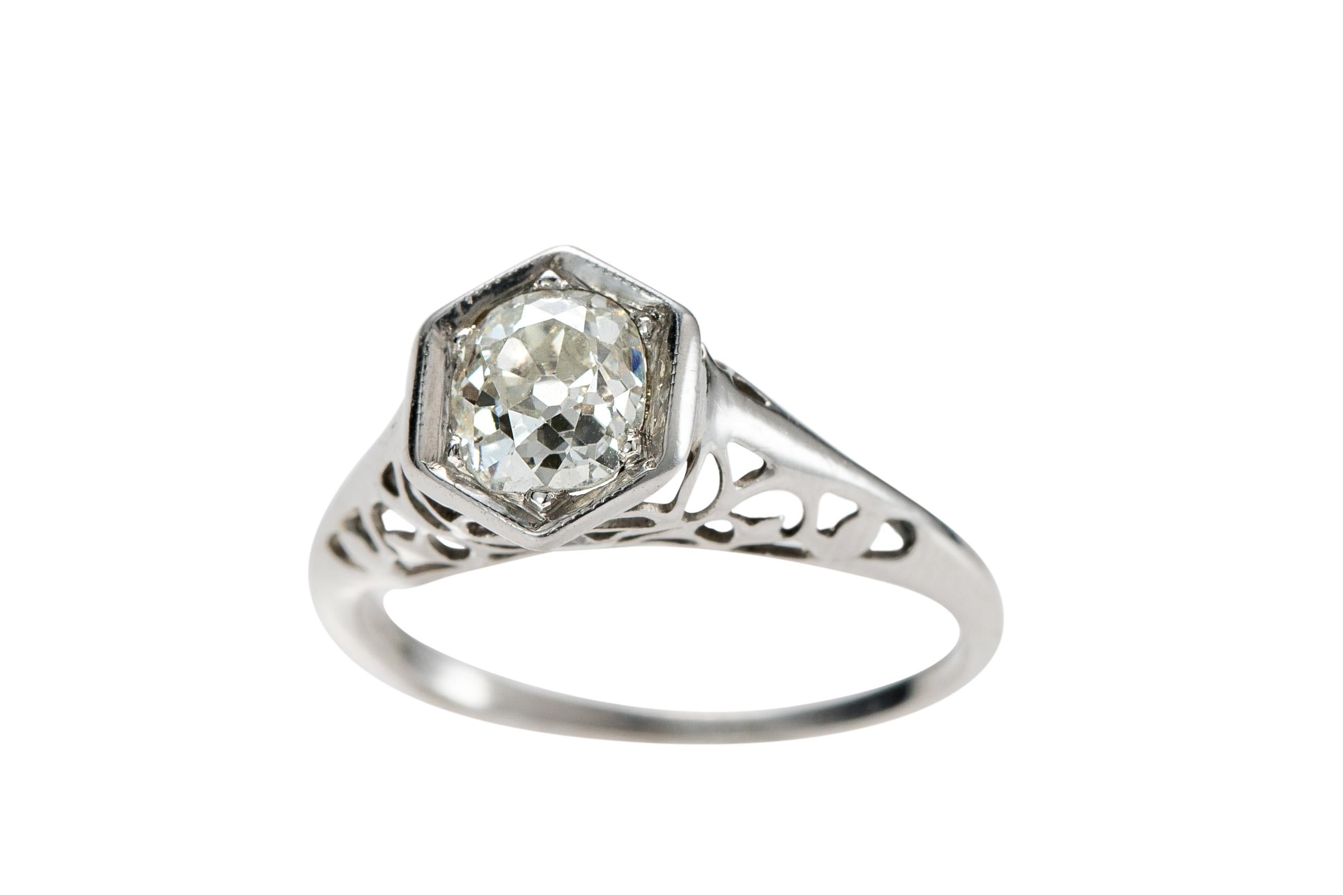 Bague de fiançailles en or 14 carats, diamant coussin de 0,97 carat, années 1920 Excellent état - En vente à Atlanta, GA
