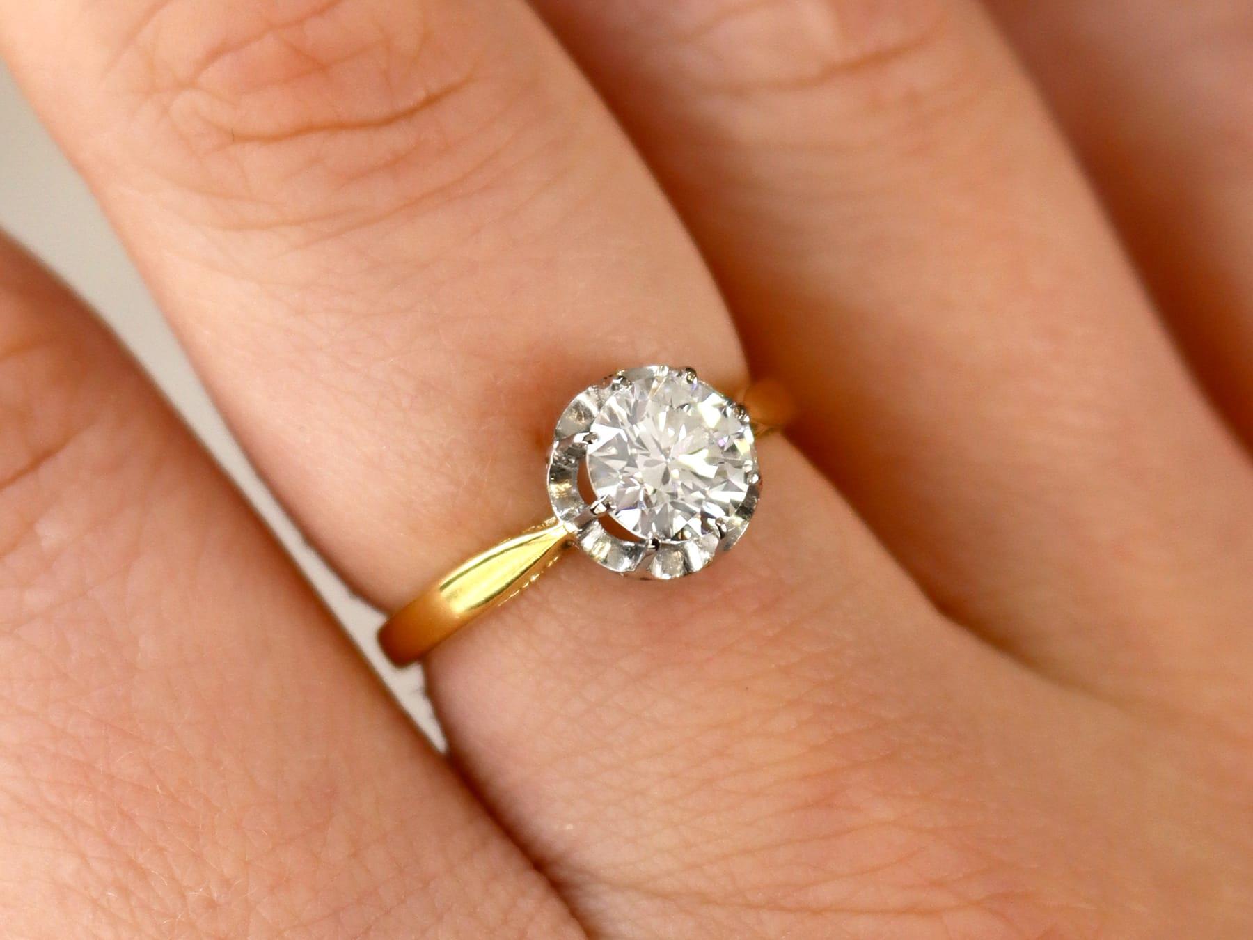 1920er Jahre 1,07 Karat Diamant und Gelbgold Solitär Verlobungsring im Zustand „Hervorragend“ im Angebot in Jesmond, Newcastle Upon Tyne