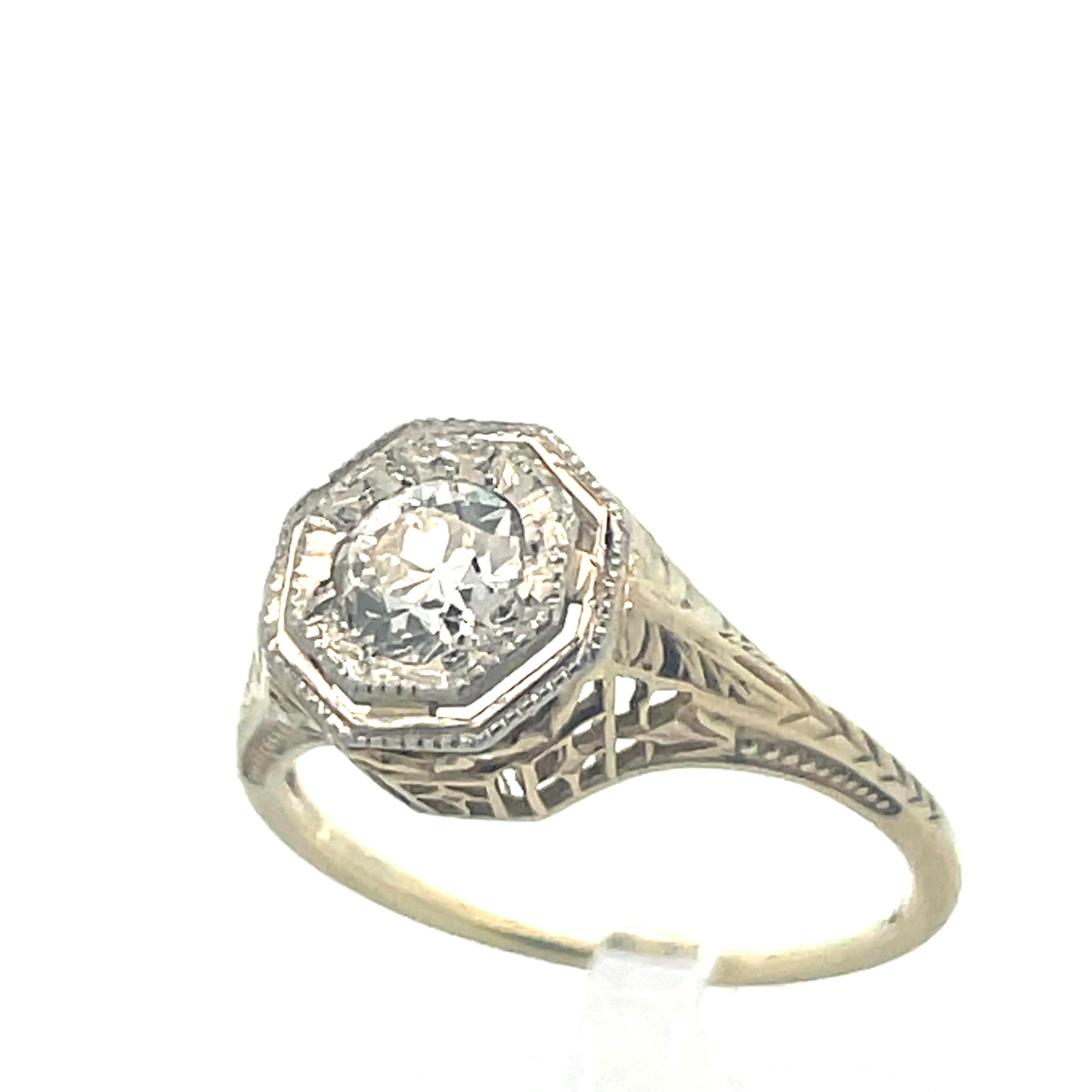 Contemporary 1920s 14k Yellow Gold and Platinum Filigree Diamond Ring  For Sale