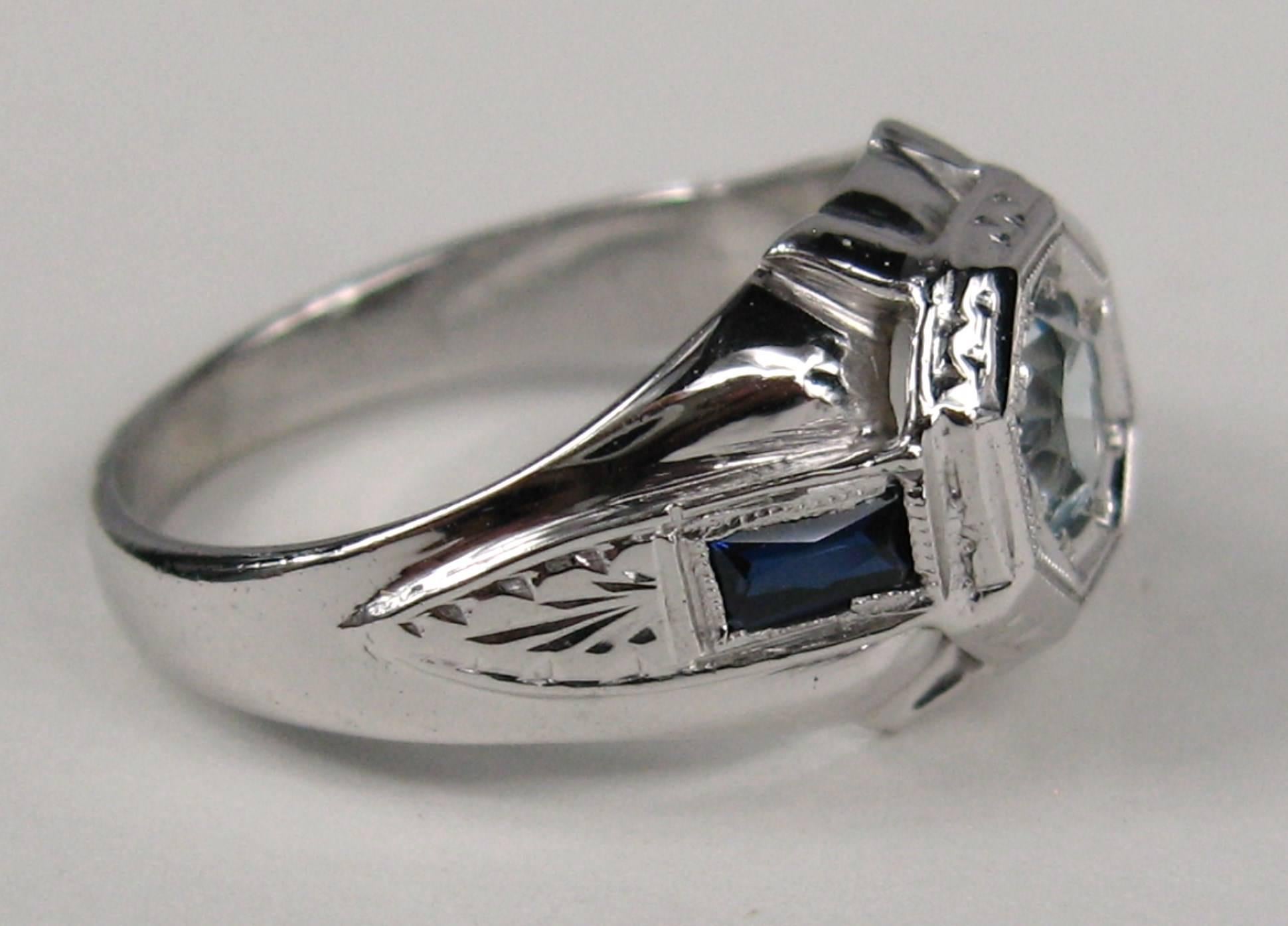 Art Deco 1920s 18 Karat Gold Ring Aquamarine and Sapphire Engagement For Sale