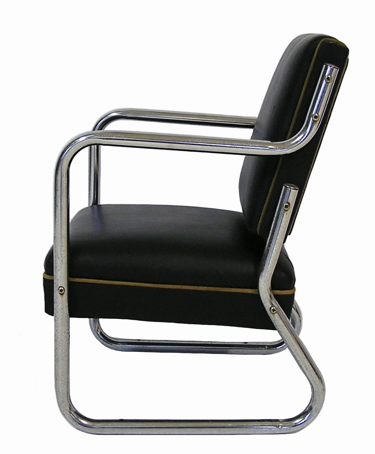 1920s-1930s Art Deco Chrome and Leather Salesman Sample Chair In Good Condition In Winnipeg, Manitoba