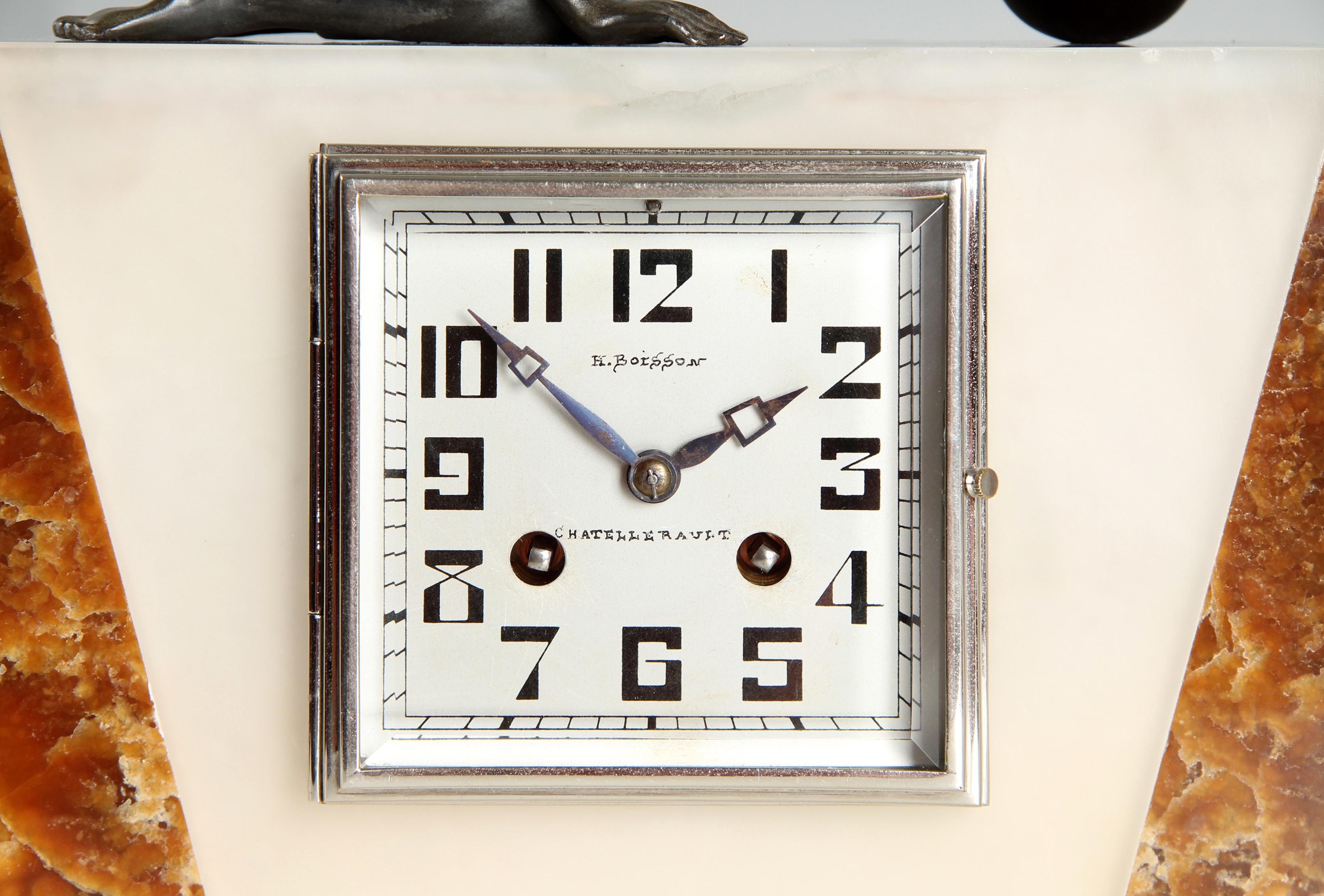 Metal 1920s -1930s Art Deco Mantel Clock - in wonderful restored condition For Sale