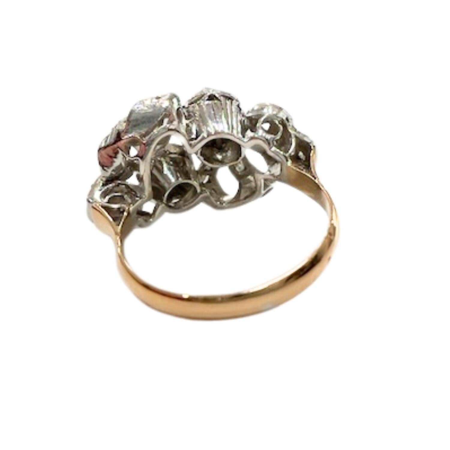 Anillo de oro de 18 quilates y platino estilo art déco de los años 1920-1930 de 0,60 quilates de diamantes en venta 1