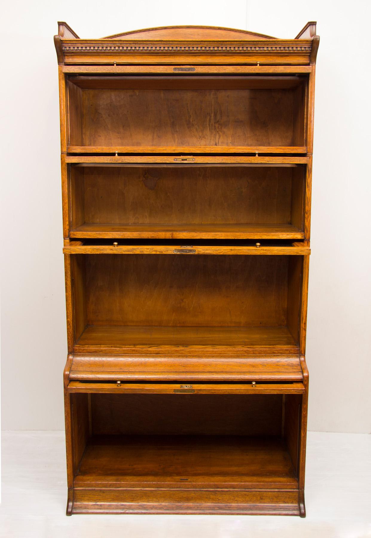 1920s-1930s oak stacking bookcase by Harris Lebus.