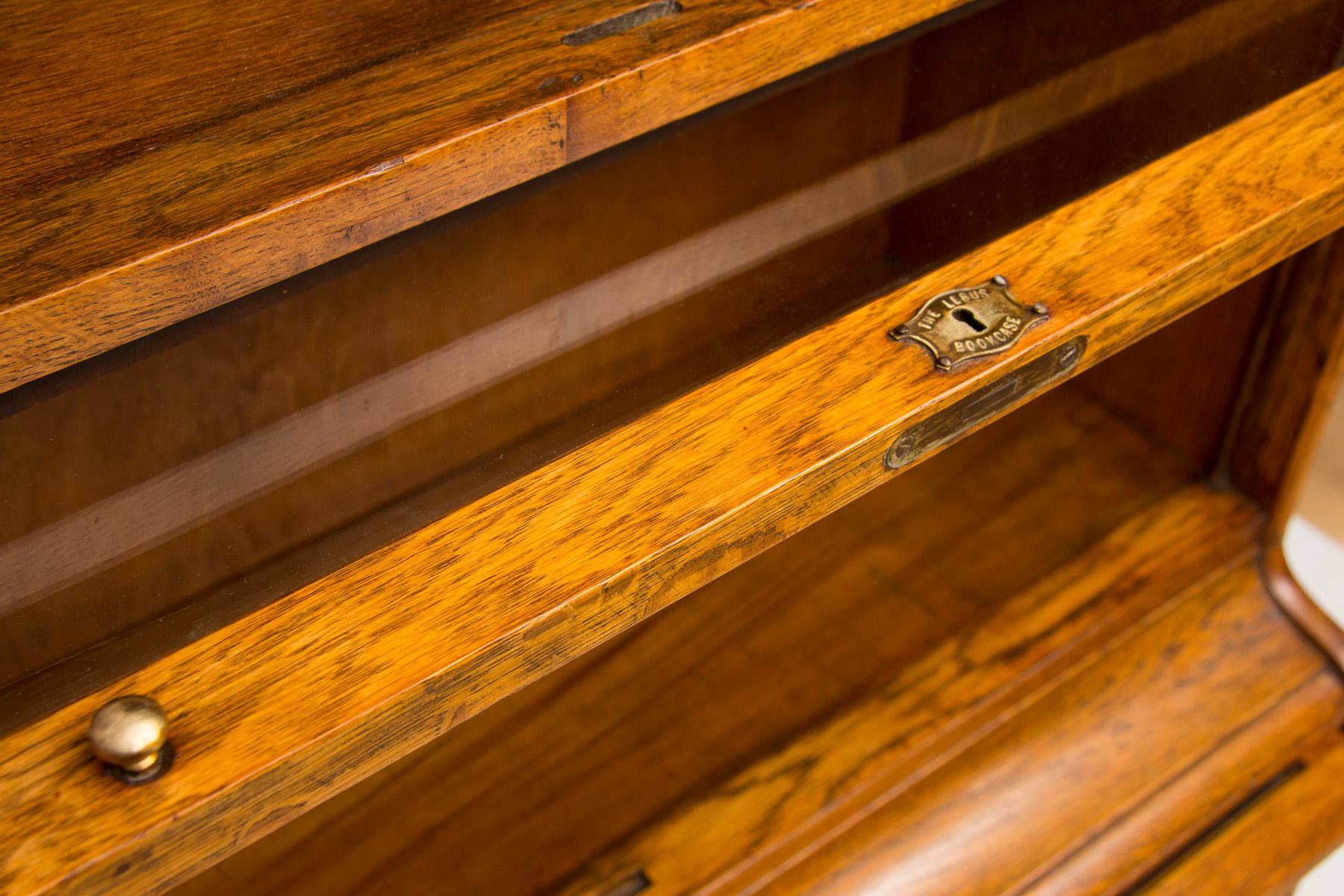 Edwardian 1920s-1930s Oak Stacking Bookcase by Harris Lebus