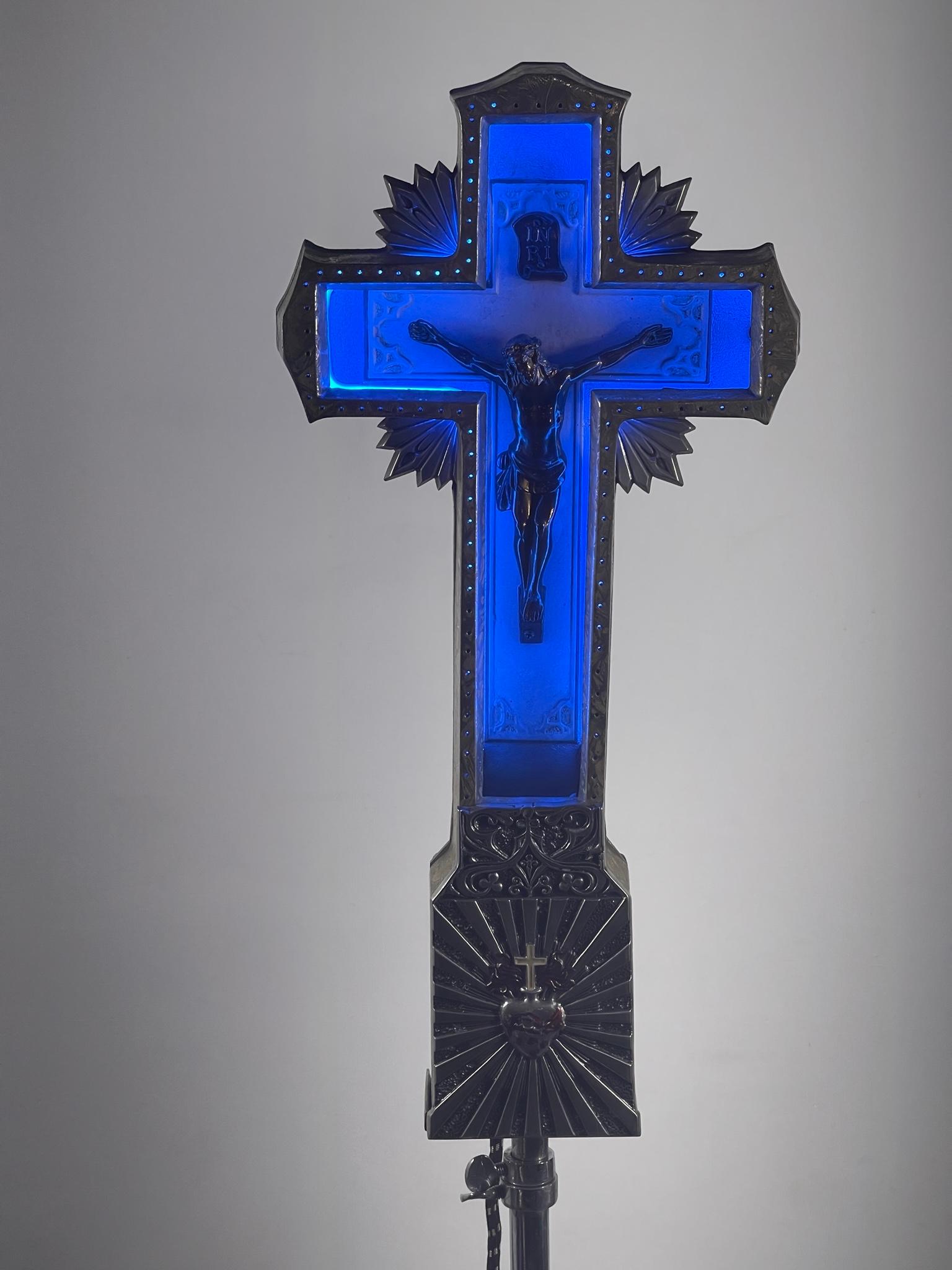 1920s /30s Art Deco Cast Aluminum and Neon Crucifix 3