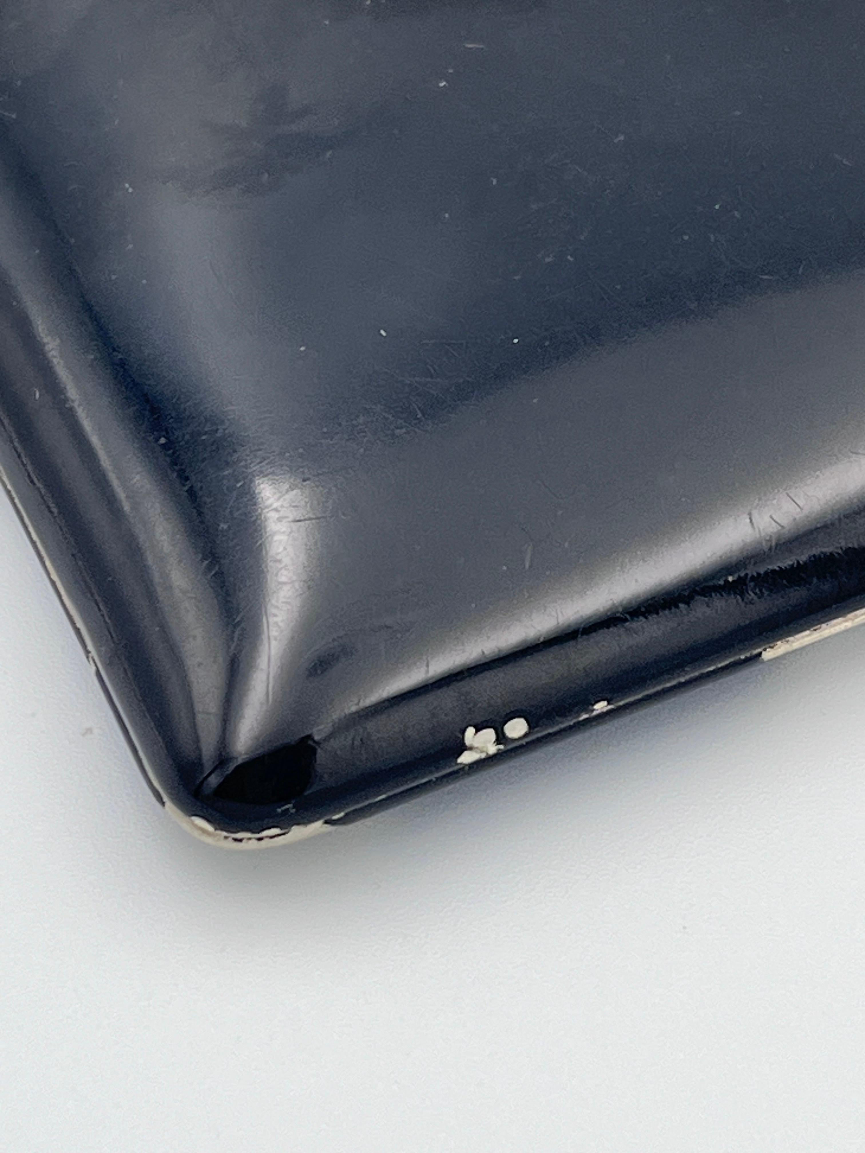 Pitillera Alpacca Art Decó de 1920 con esmalte negro geométrico 