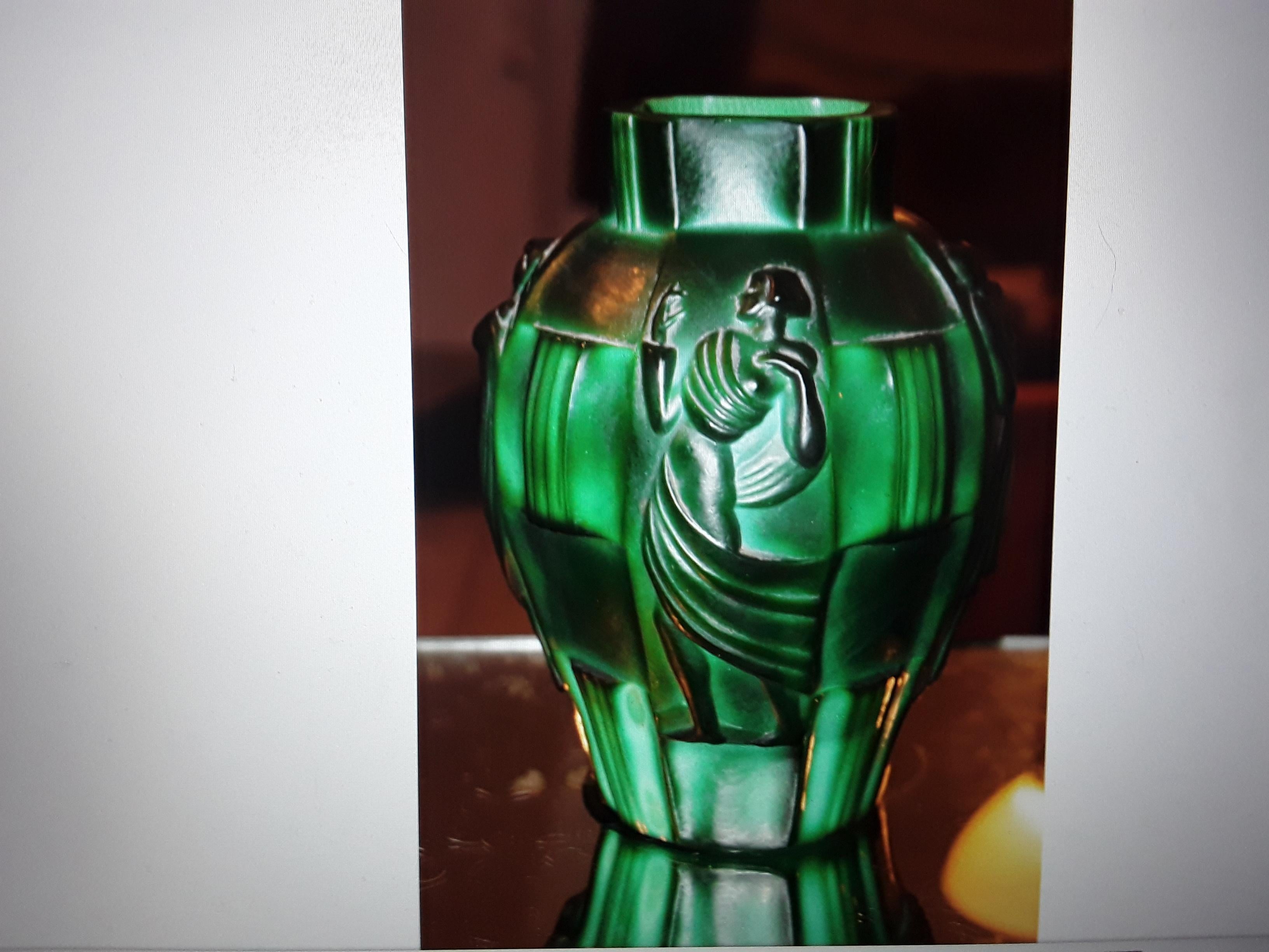 1920's American Art Deco Green [Jade Style] Figural Art Glass Vase 5