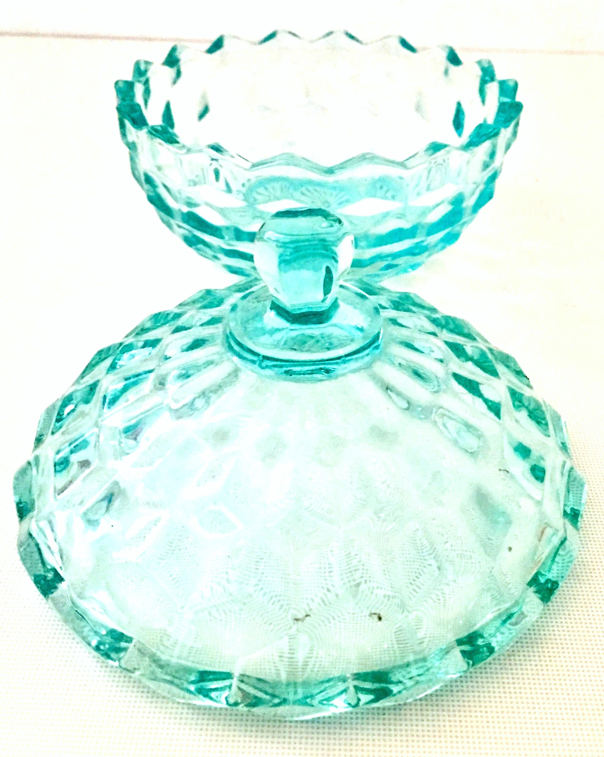 20th Century 1920s American Depression Glass Diamond Cut Lidded Jars, Set of 2 For Sale