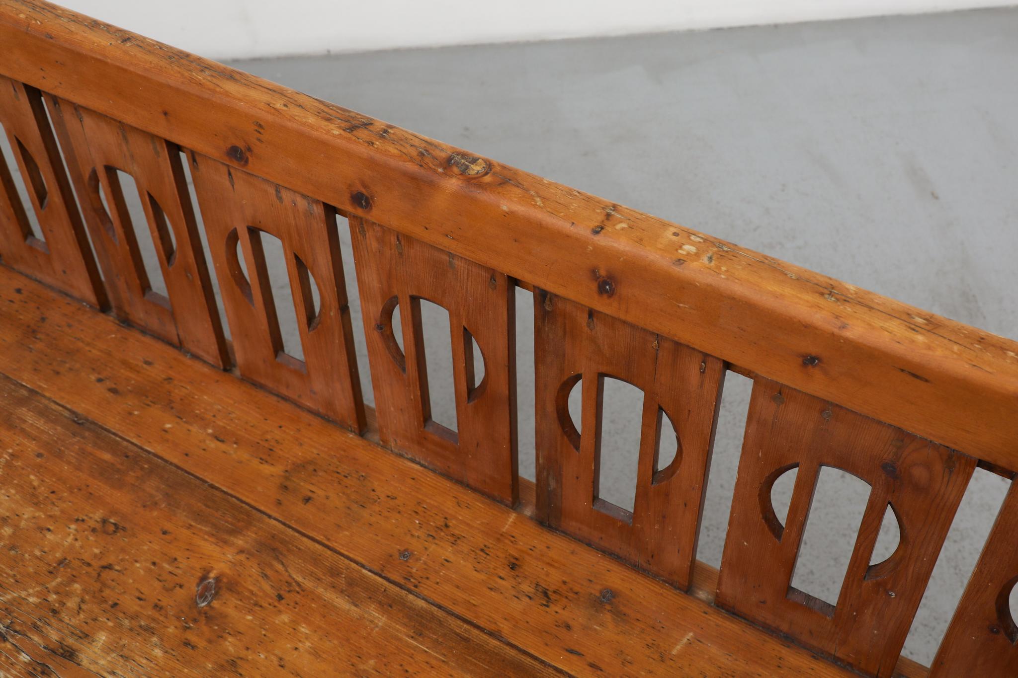 Banc en bois décoré de l'école d'Amsterdam des années 1920 en vente 7
