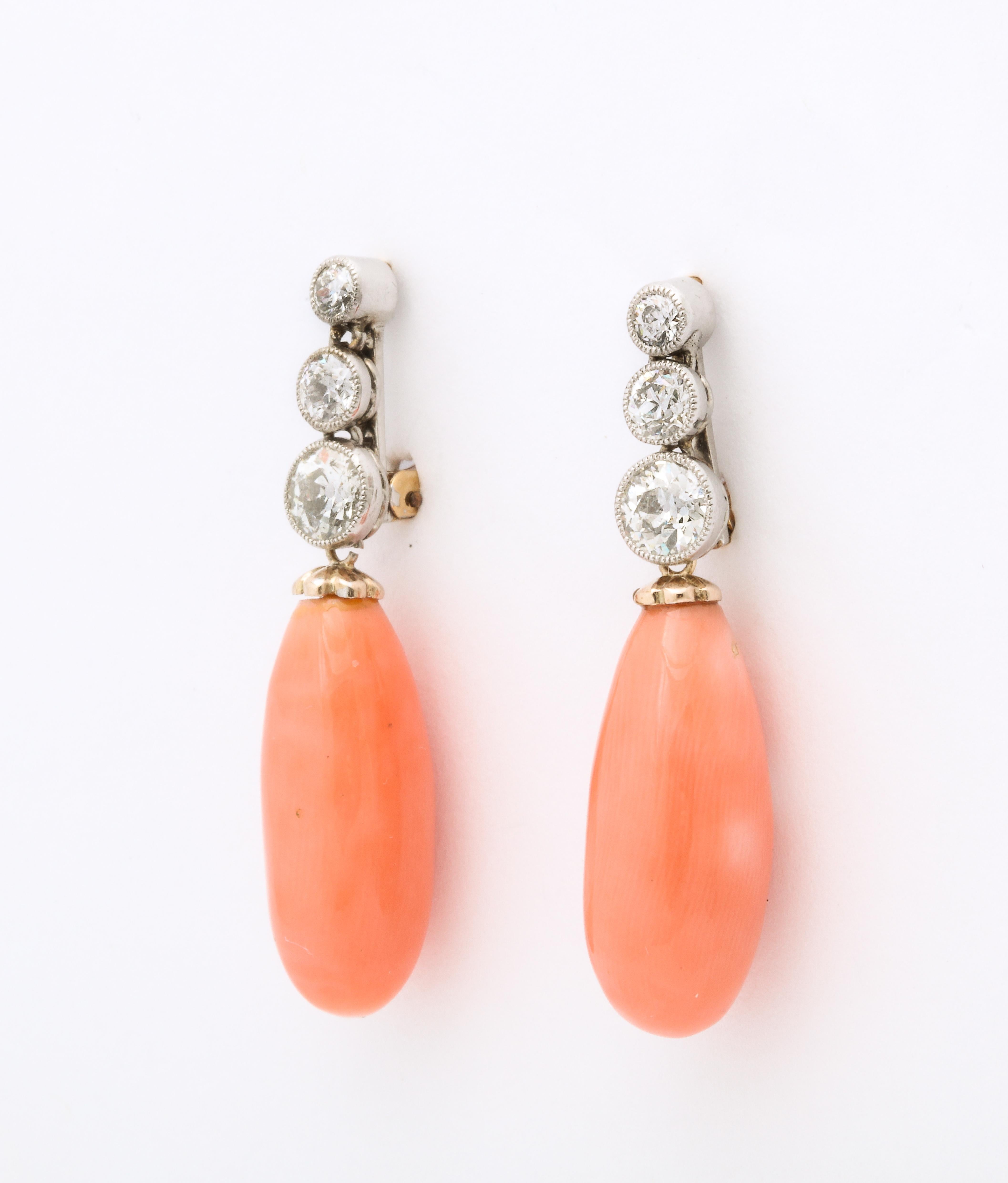 1920's Angel Skin Coral Drop and Platinum with Gold Hanging Earrings In Good Condition In New York, NY