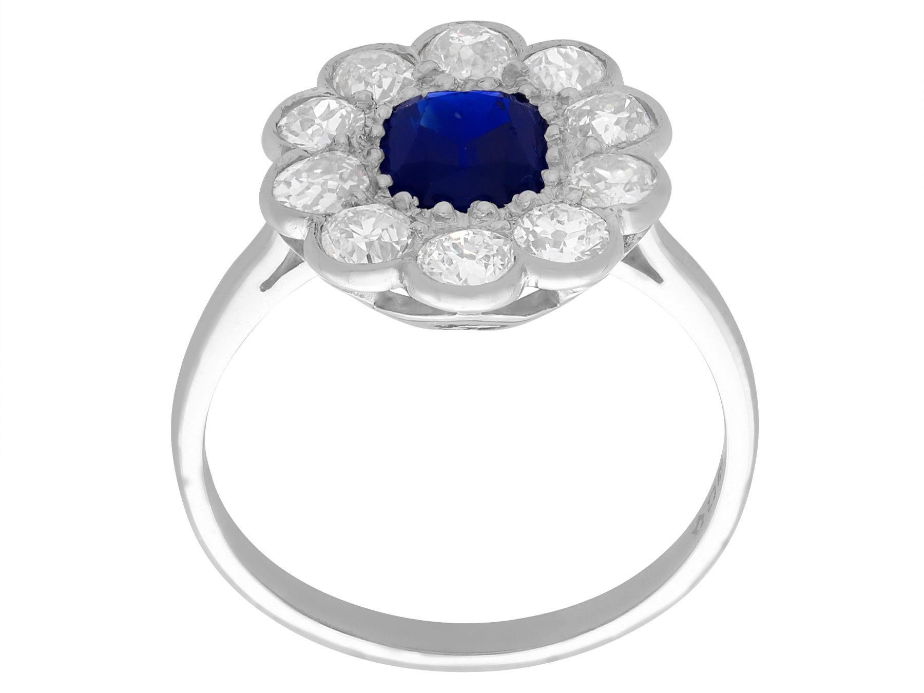 Antiker Platin-Cluster-Ring mit 1,07 Karat Saphir und 1,54 Karat Diamant aus den 1920er Jahren für Damen oder Herren