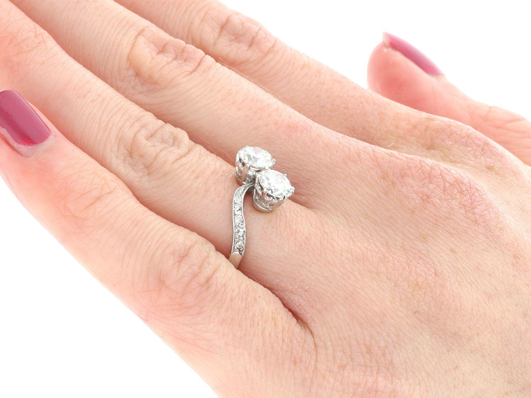 1920s Antique 1.53 Carat Diamond and Platinum Twist Engagement Ring For Sale 2