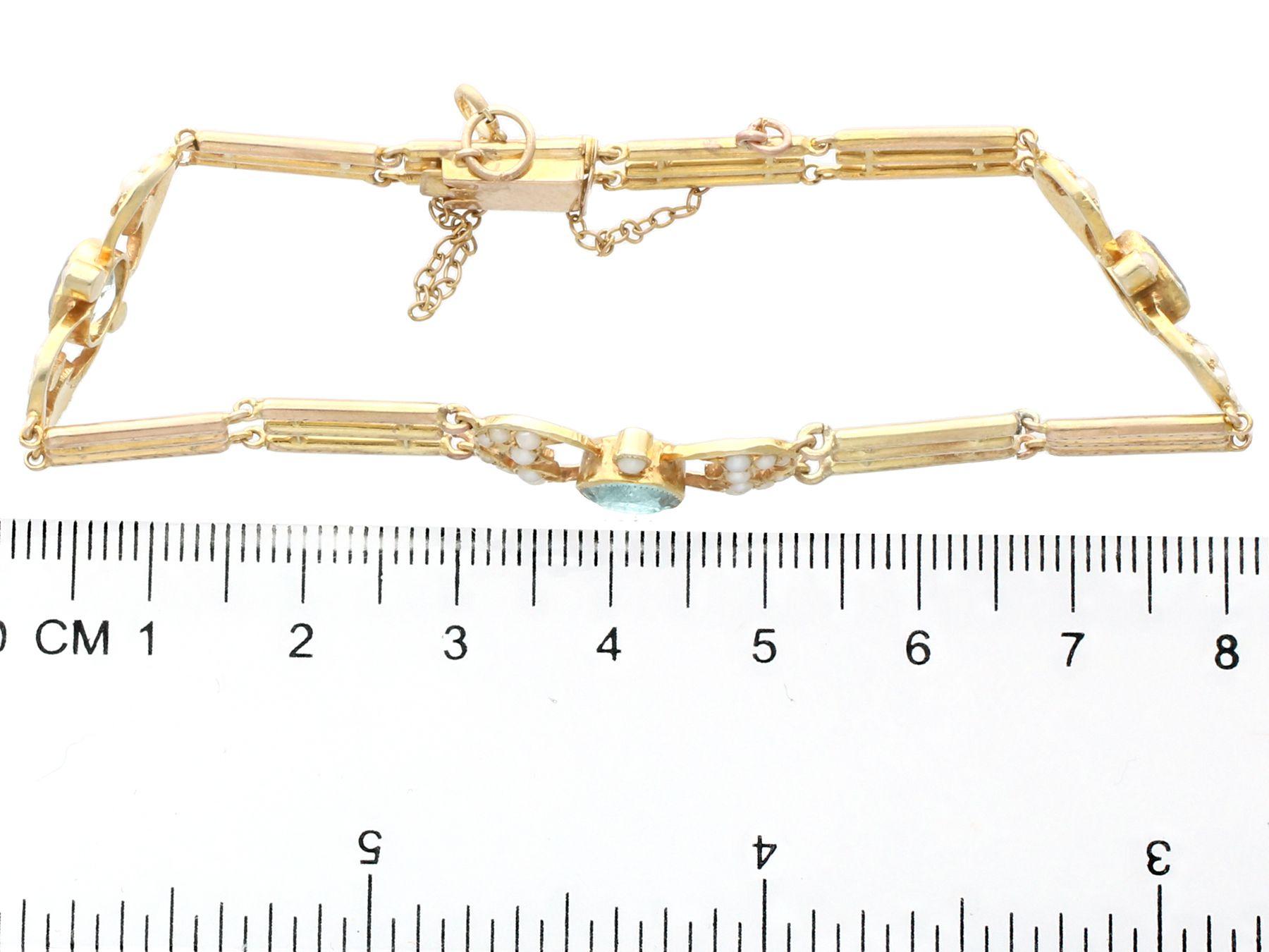 1920s 2.55 Carat Aquamarine and Seed Pearl Yellow Gold Gate Bracelet For Sale 3