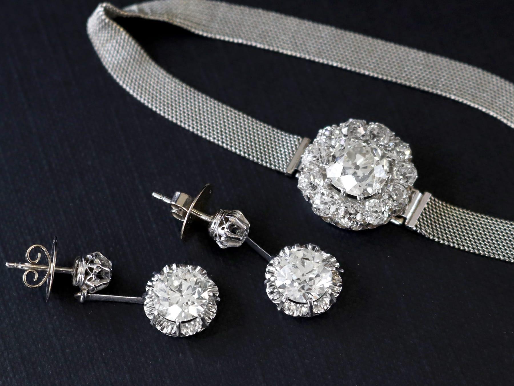 Old European Cut 1920s Antique 4.70 Carat Diamond and Platinum Drop Earrings For Sale