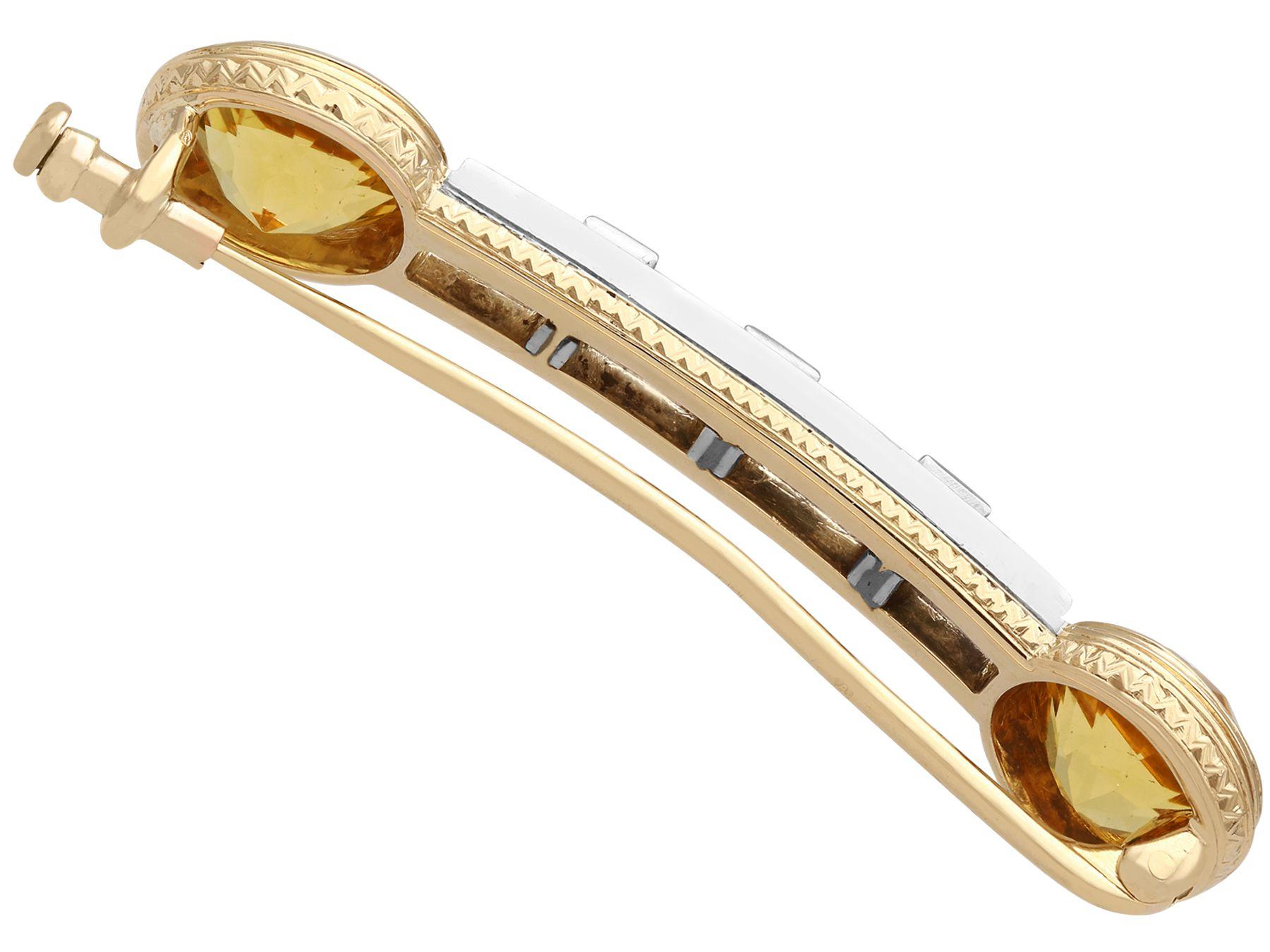1920s 6.69 Carat Citrine Diamond and Onyx Yellow Gold Brooch In Excellent Condition For Sale In Jesmond, Newcastle Upon Tyne