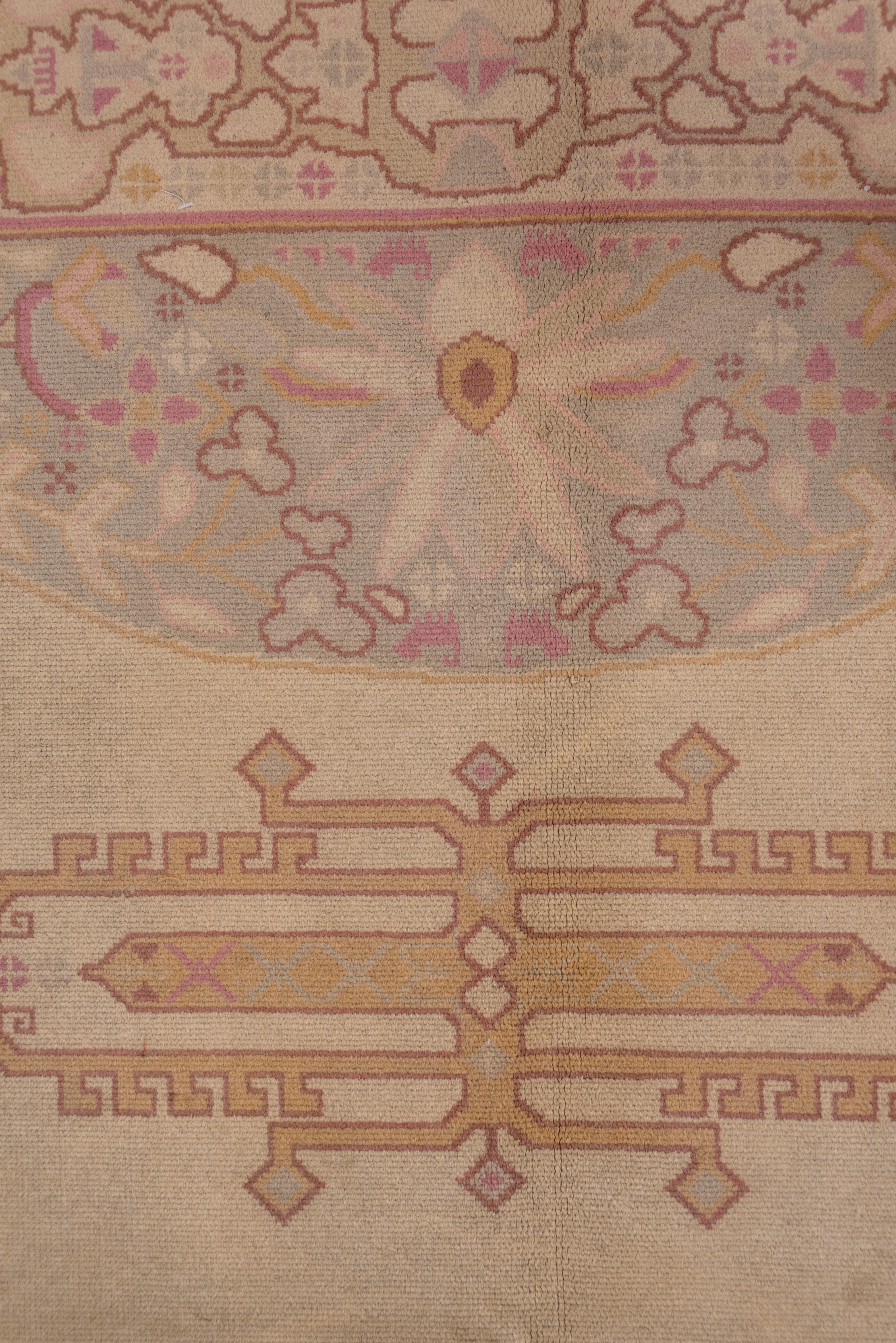 Antiker österreichischer Teppich aus den 1920er Jahren im Jugendstil, rosa-grün und gelbe Farbtöne (Wolle) im Angebot