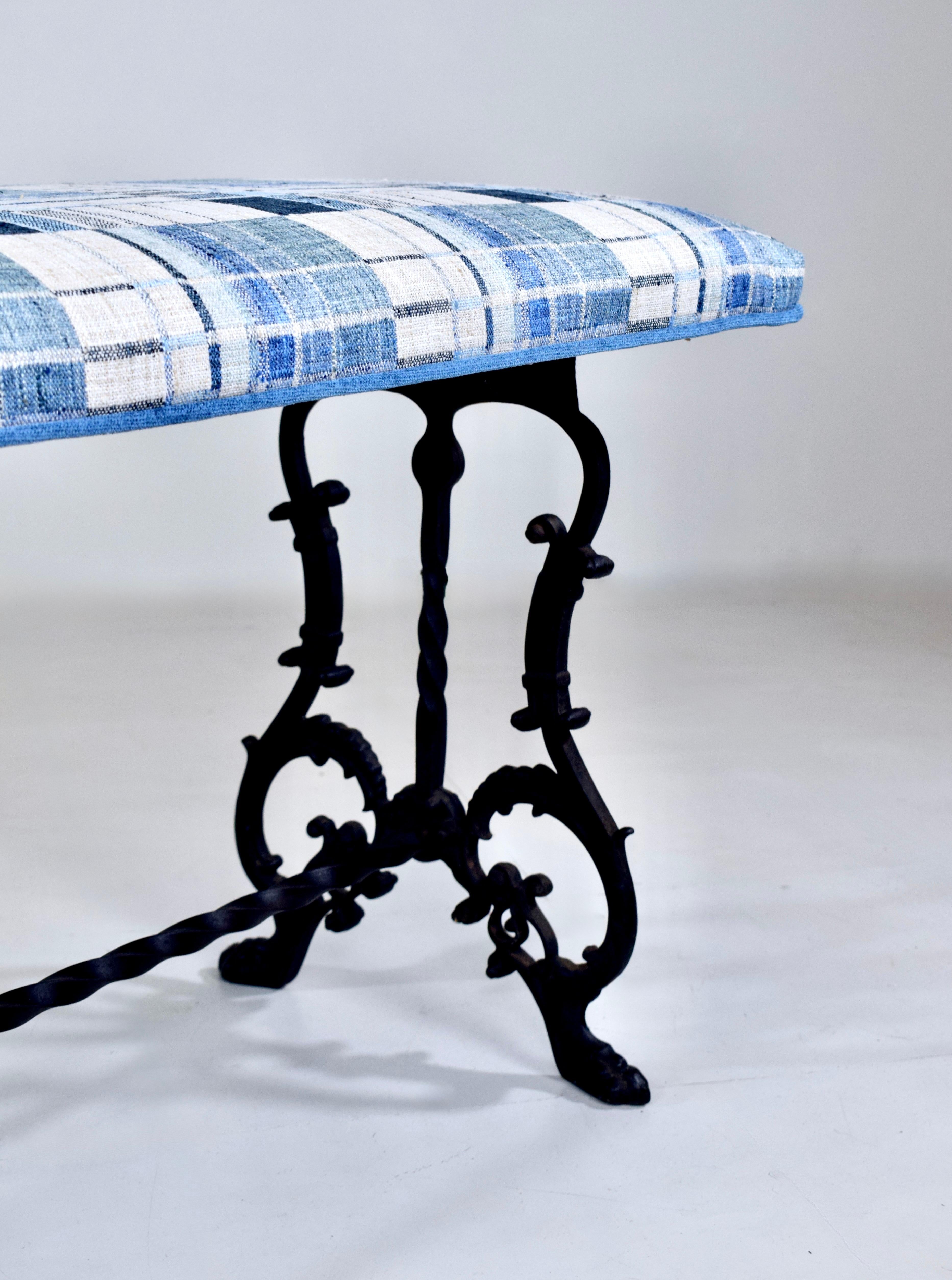 1920's Antique Cast Iron Window Bench Hierro en venta