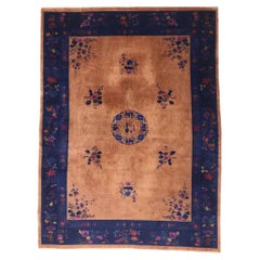Tapis Art déco chinois ancien des années 1920 avec style traditionnel