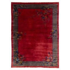 Alfombra china antigua de estilo Art Déco de los años 20, de lana, en rojo rubí y gris pardo, con motivos florales