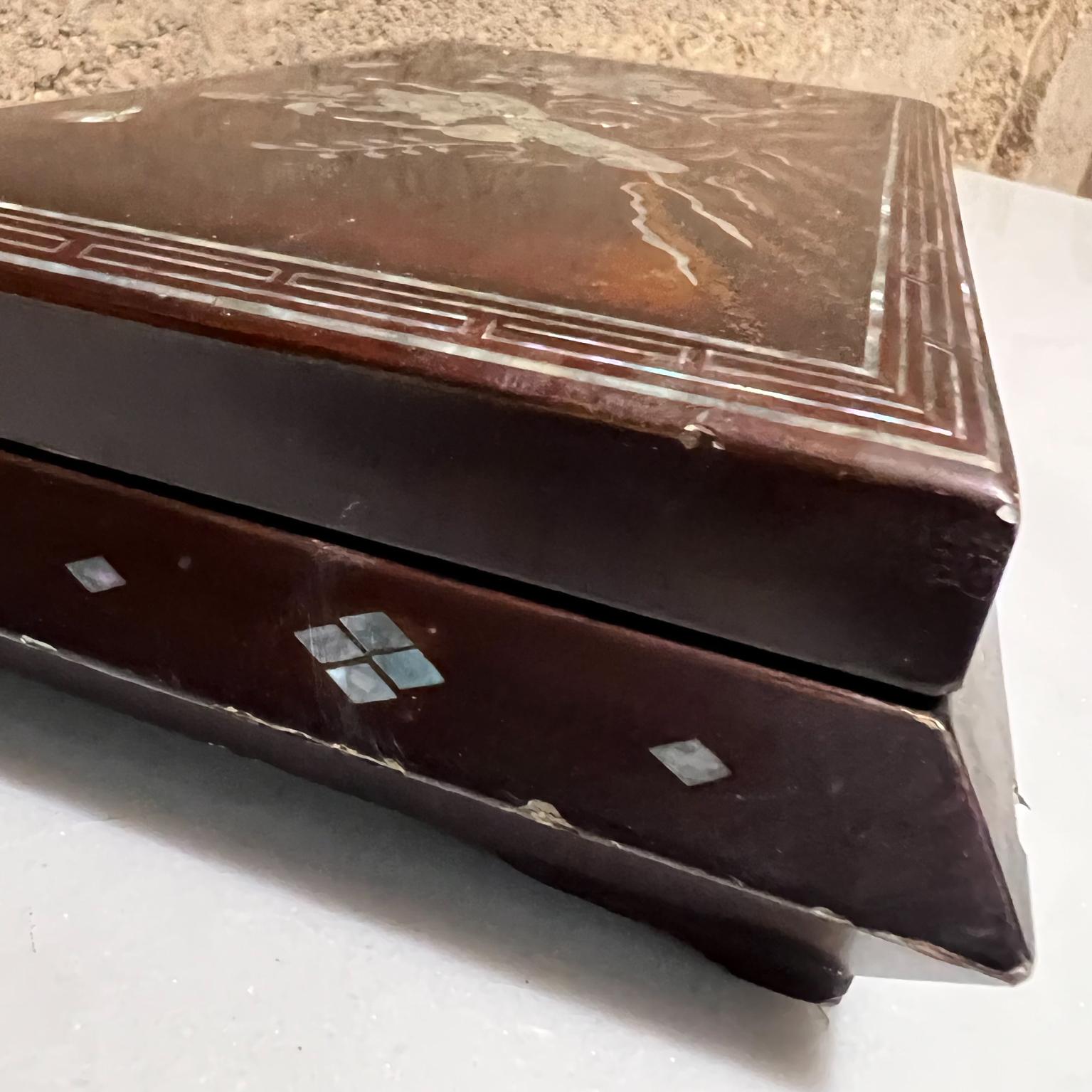 1920s Antique Chinese Decorative Smoking Box Wood and Mother of Pearl Inlay 4