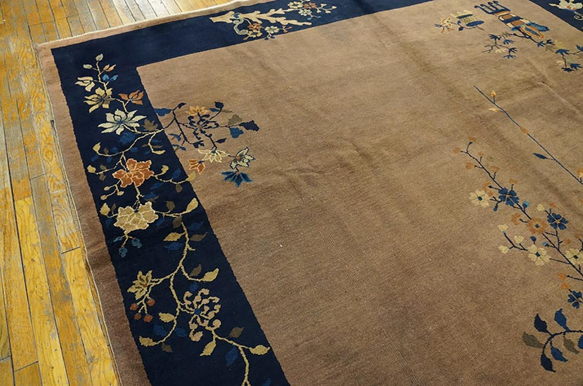1920er Jahre antike chinesische Peking Teppich Tan w blühenden Baum Design 9' x 11'9