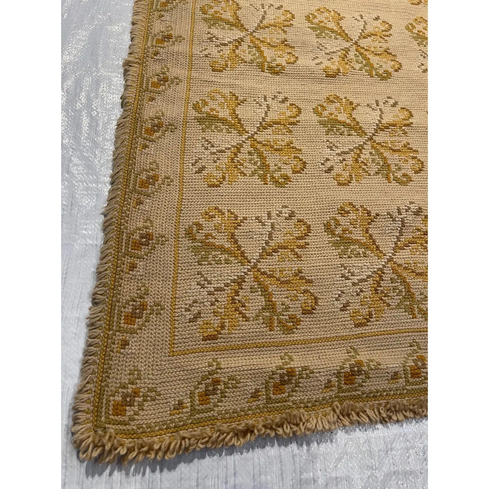 Early 20th Century 1920s Antique European Portuguese Arriolos Rug 15'7'' X 12'1'' For Sale