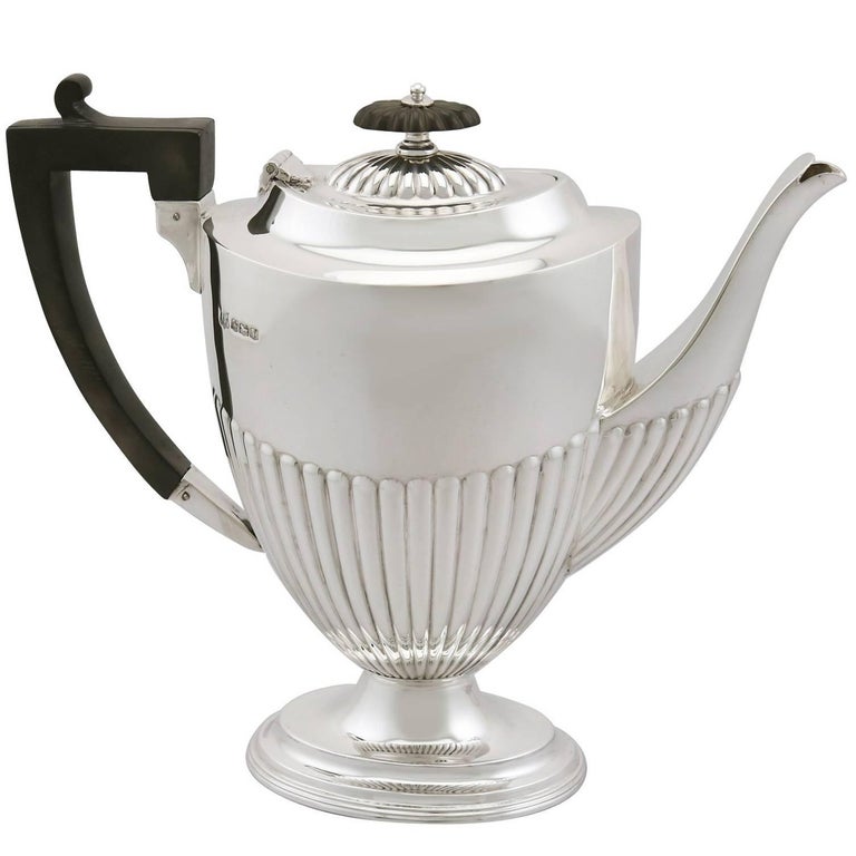 Antique Queen Anne Style Sterling Silver Teapot, 1920s For Sale at 1stdibs