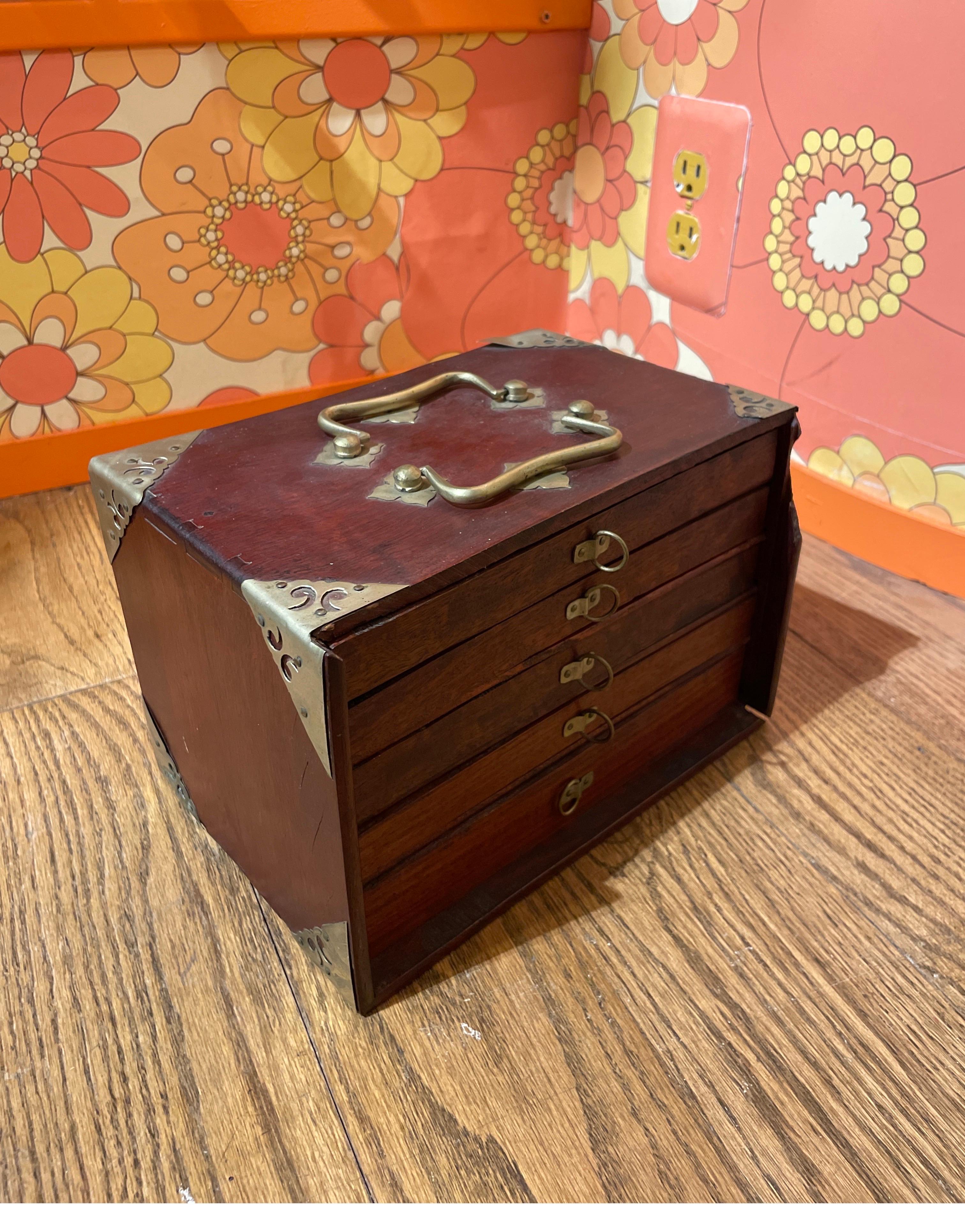 Mahjong Antiguo de Bambú y Hueso de los Años 20 Juego de Caja Tallado y Pintado a Mano 4