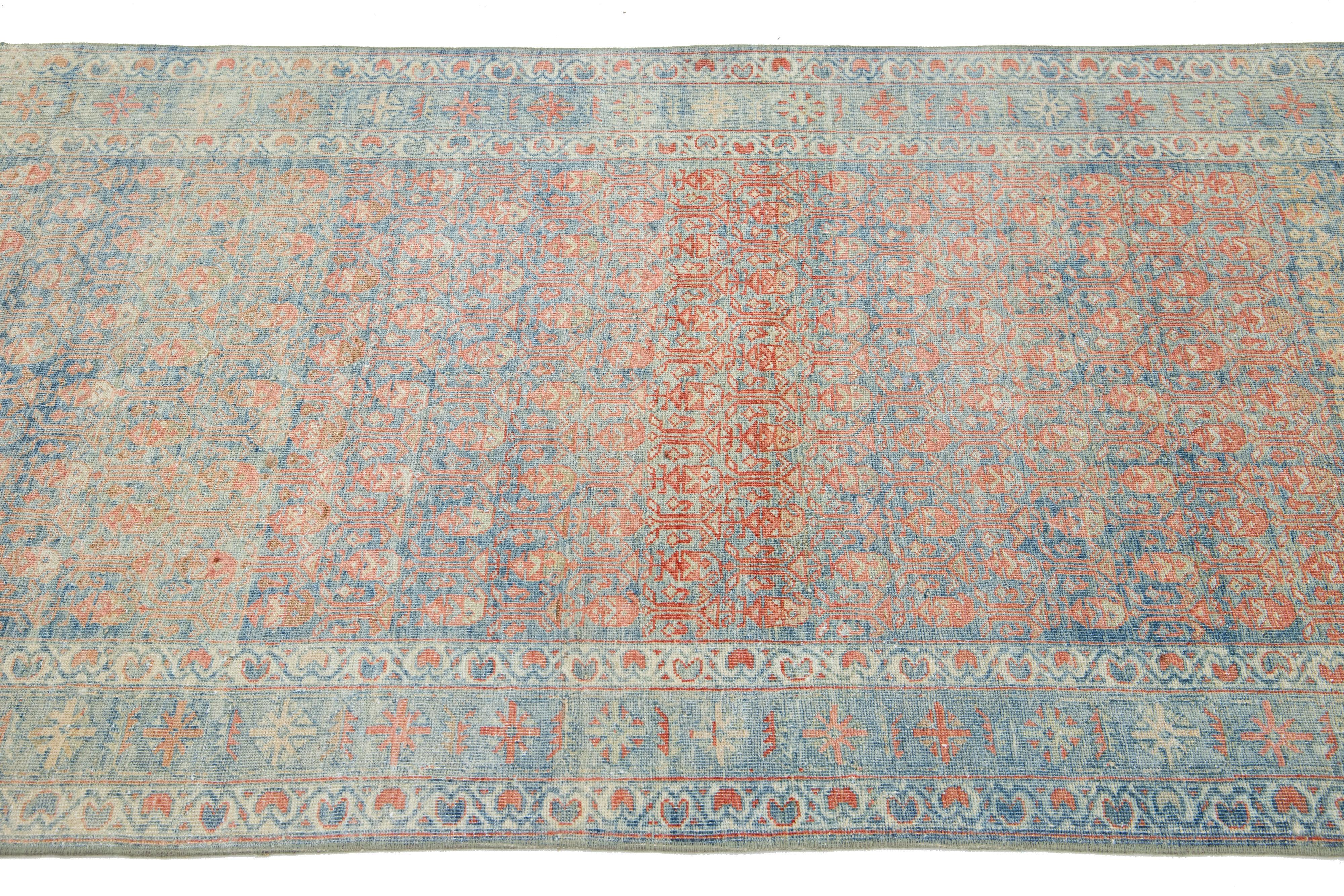 Runner lungo in lana blu Malayer antico degli anni '20 con design/One in vendita 1